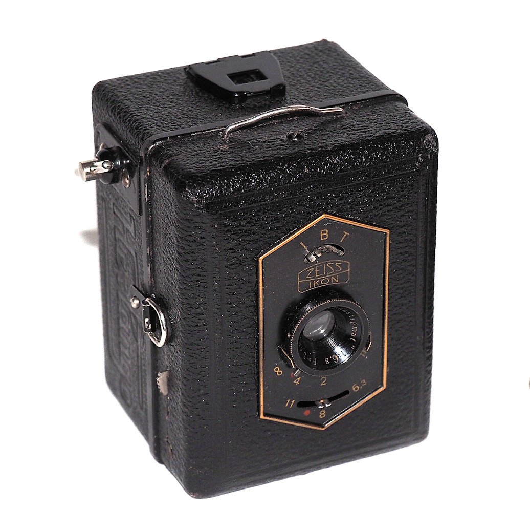 1931 Zeiss Ikon Baby Box Tengor 54/18. Only 8cm x 7cm x5.5cm. 16