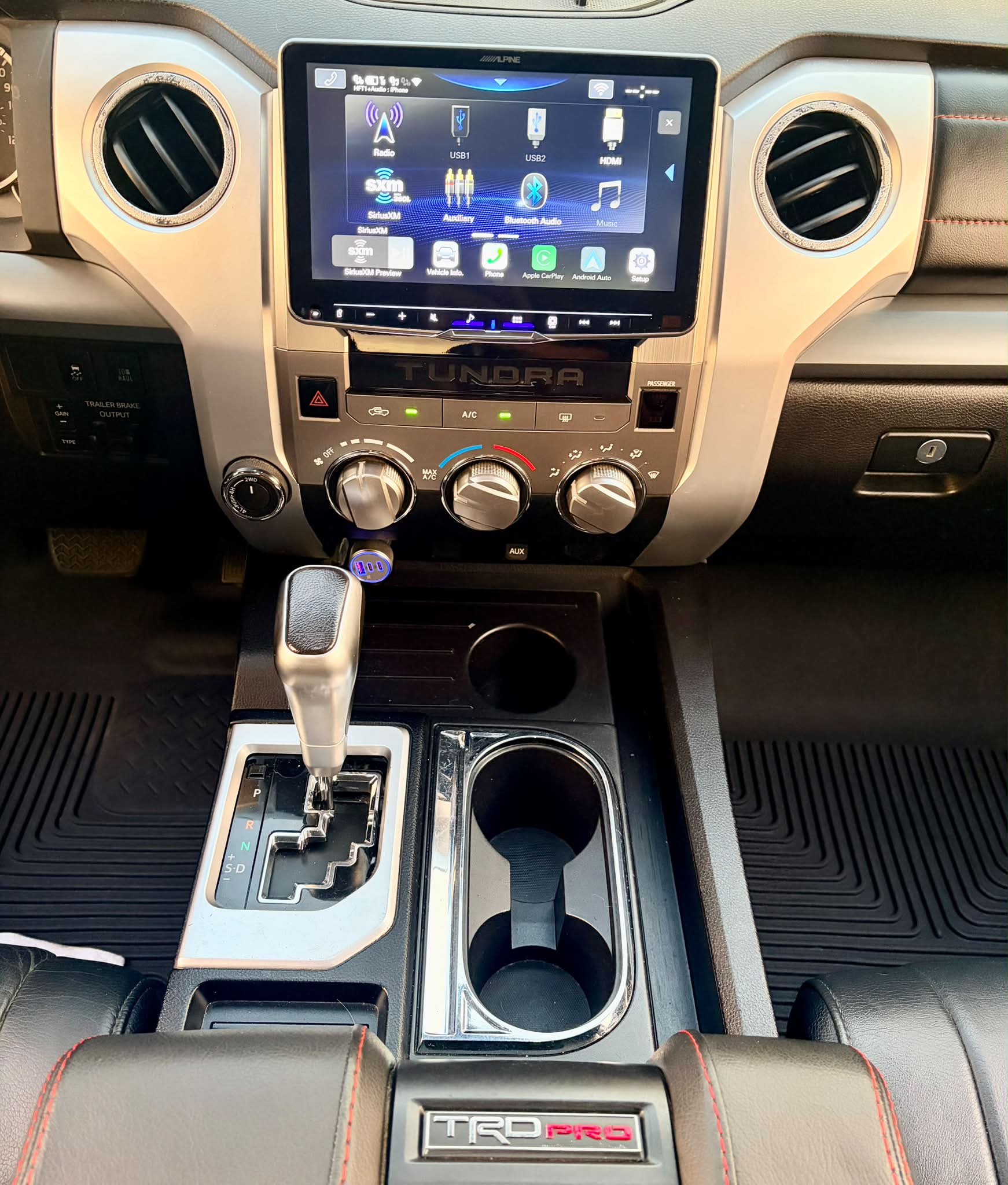 ALPINE Ｘ９Ｓ　実働 Alpine ILX F509 head unit installation experience with Trail Grid