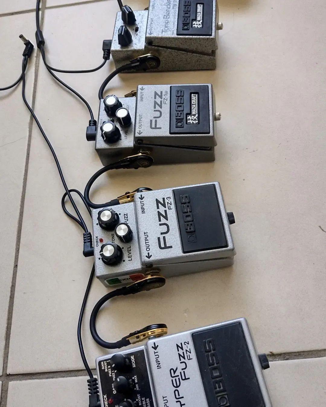Boss FZ-5 digital fuzz pedal review