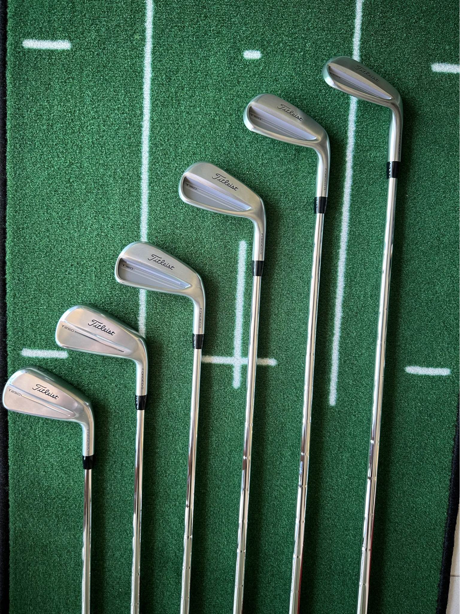 Titleist T150 Iron Set, 6 clubs (5I-9I, P). Manufacturer