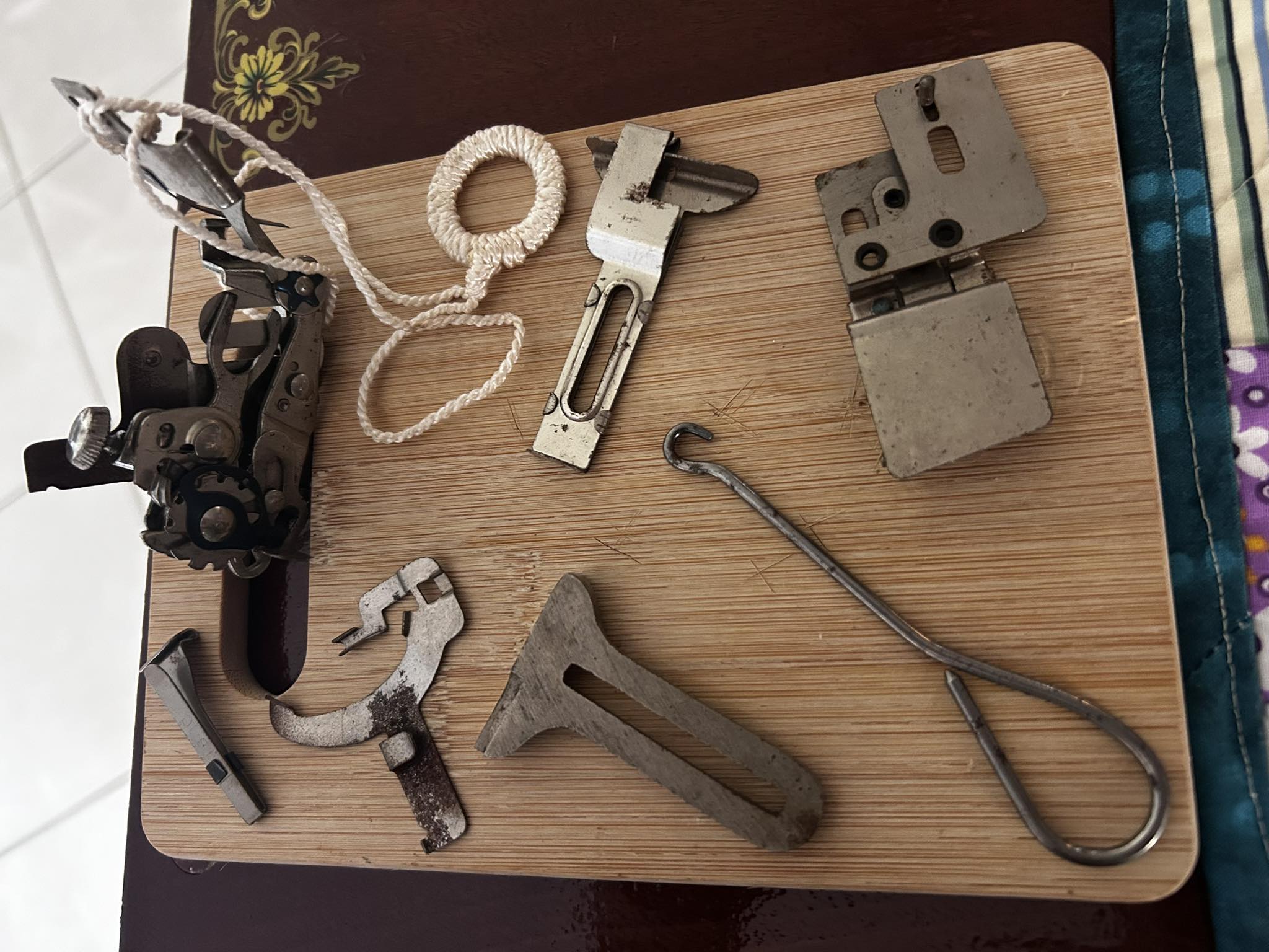 Identifying vintage sewing machine parts