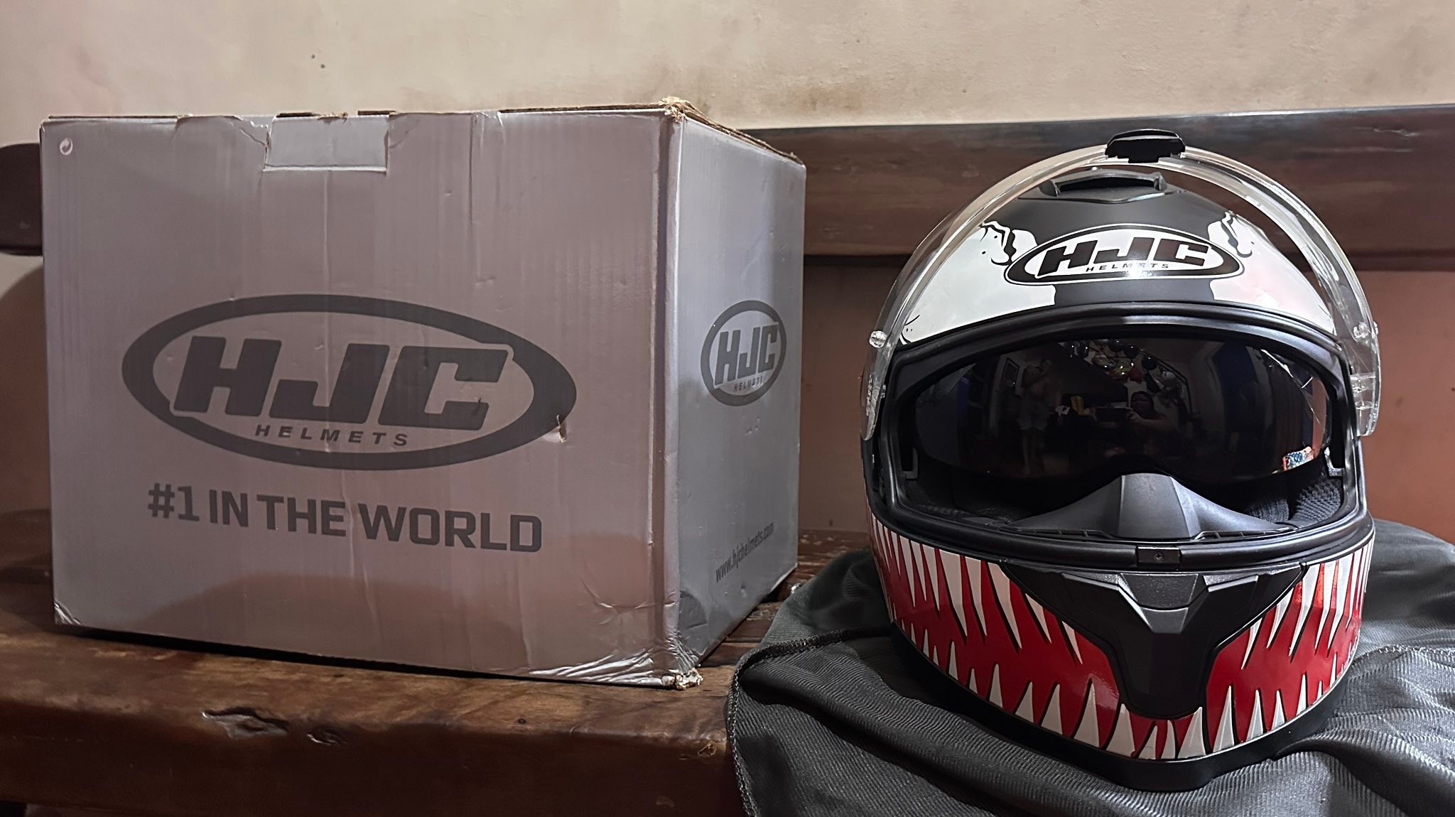 2020 bell snowmobile helmets RS7C LTWT Carbon Fiber Helmet SA2020 in stock @ Discovery Parts The helmet is available distributor-seasonal Interior Lining Color:White HJC CL-Iron Road Half