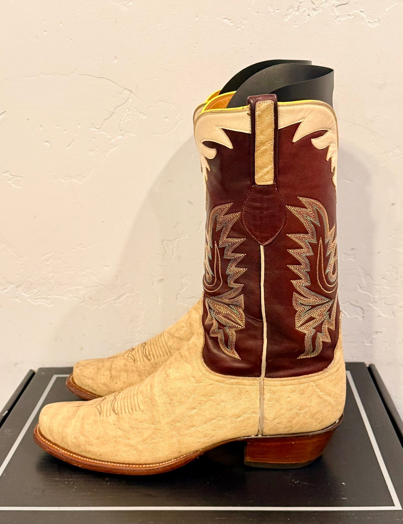 Lucchese Classics