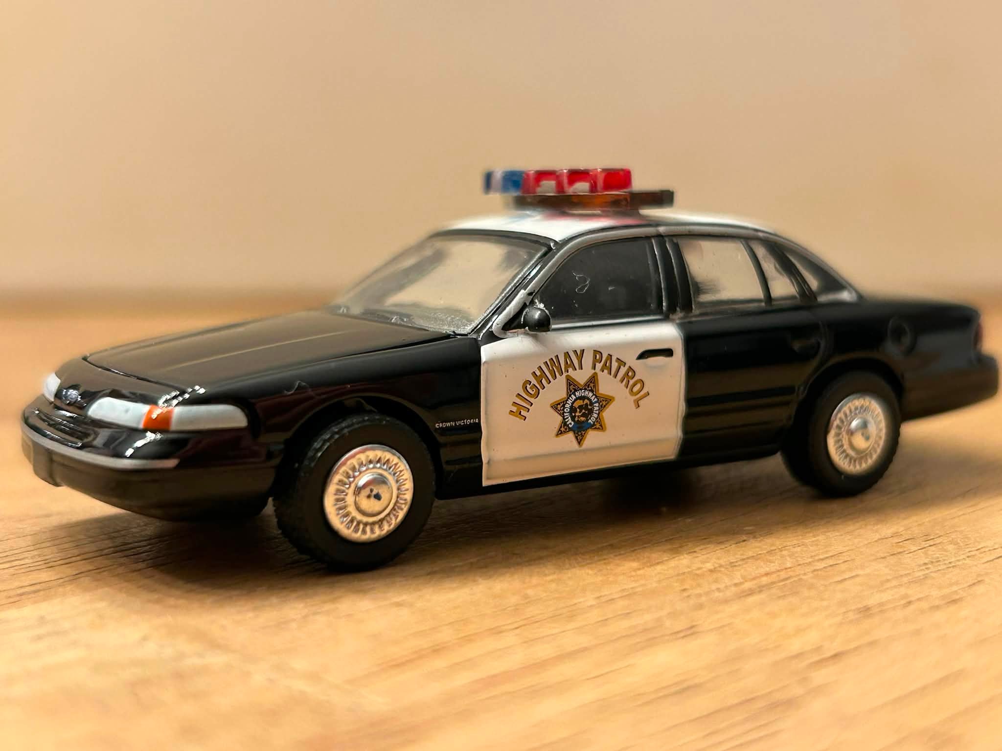 Greenlight Collectible CHP 1992 Ford Crown Victoria diecast model