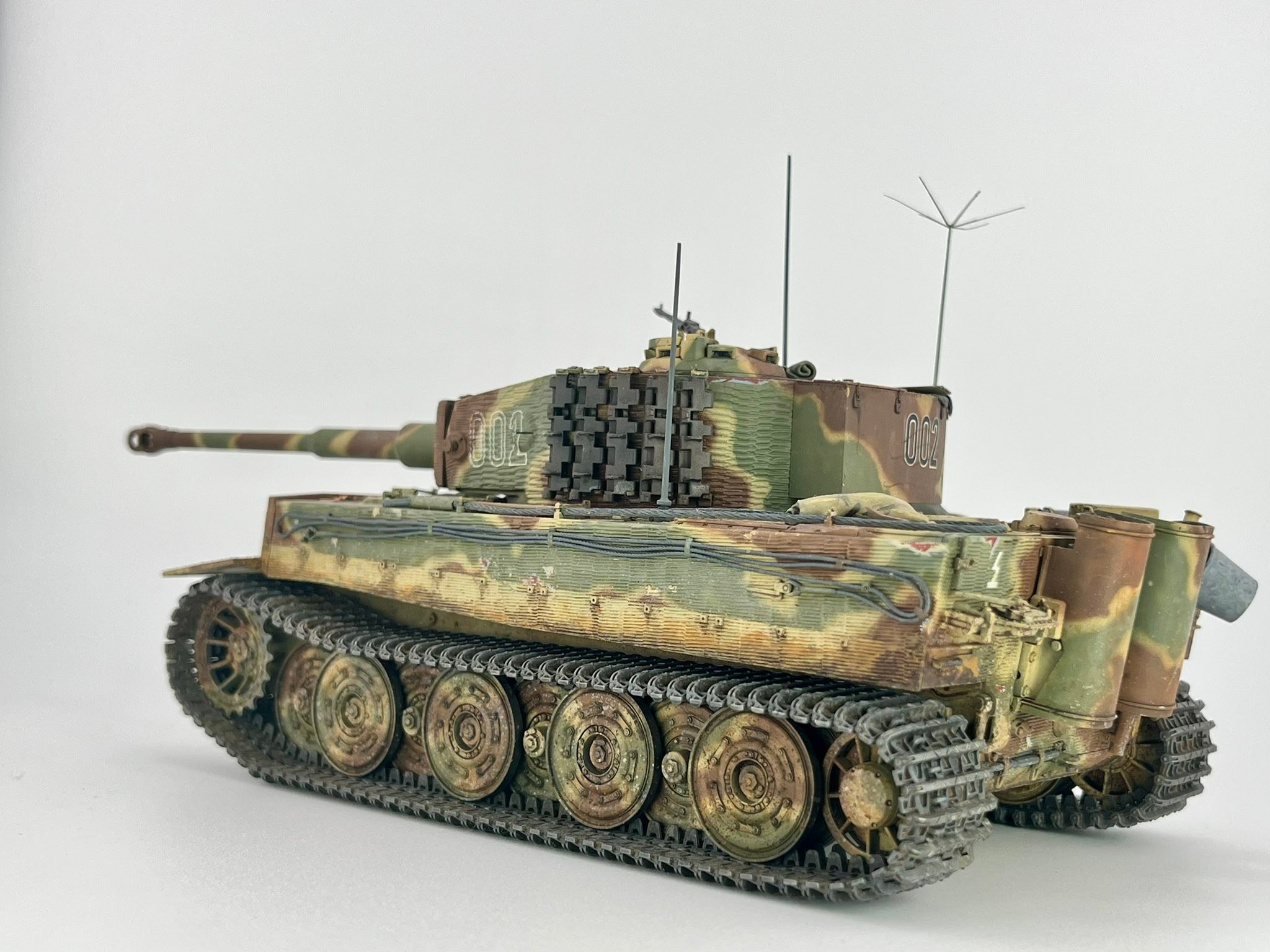 Takom 1/35 Tiger I Late Production model build and review