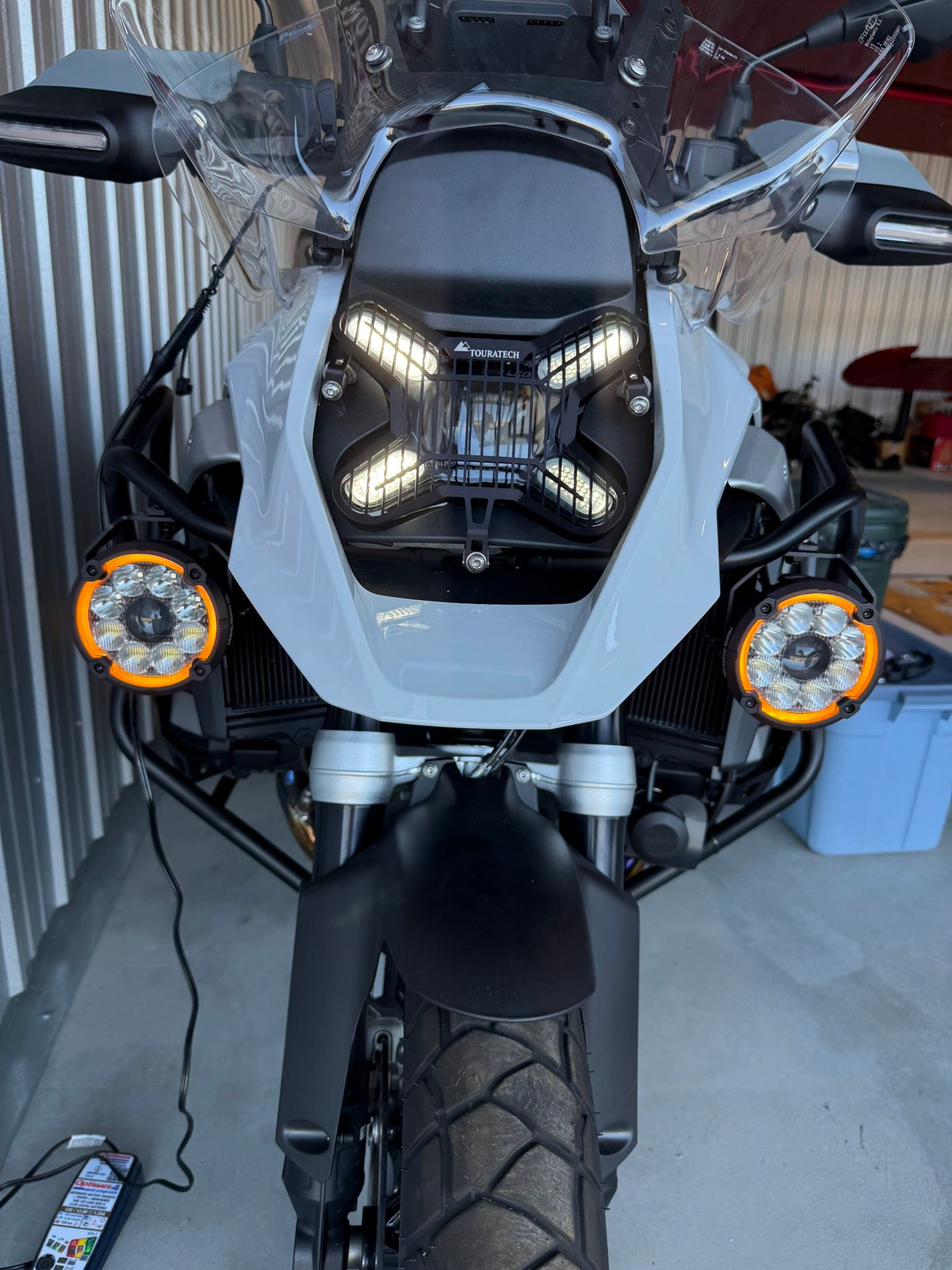 Installing motolights on r1300gs with crash bars
