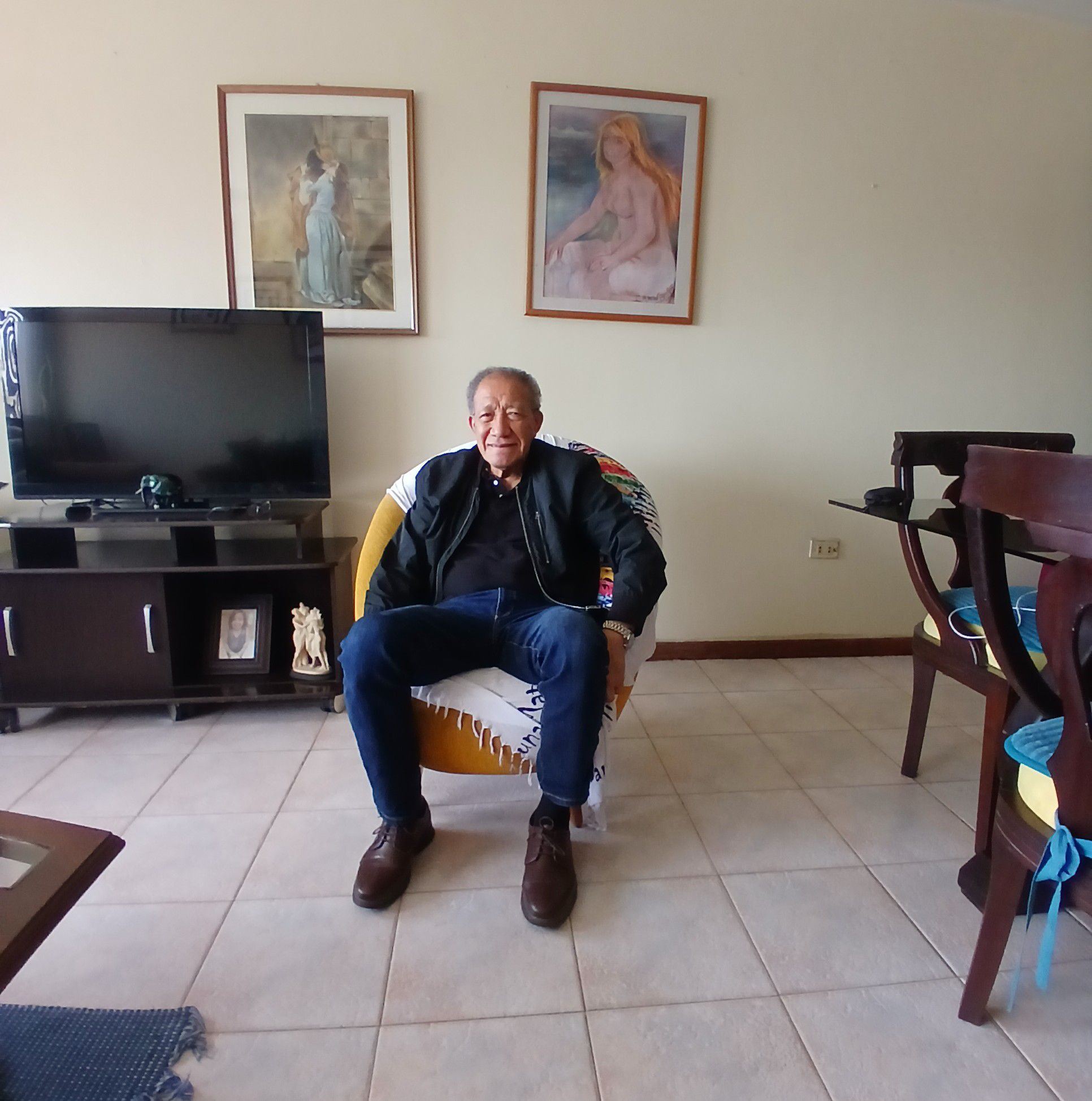 Hoy 18 de enero estoy cumpliendo 81 años. Agradecido con mi esposa ...