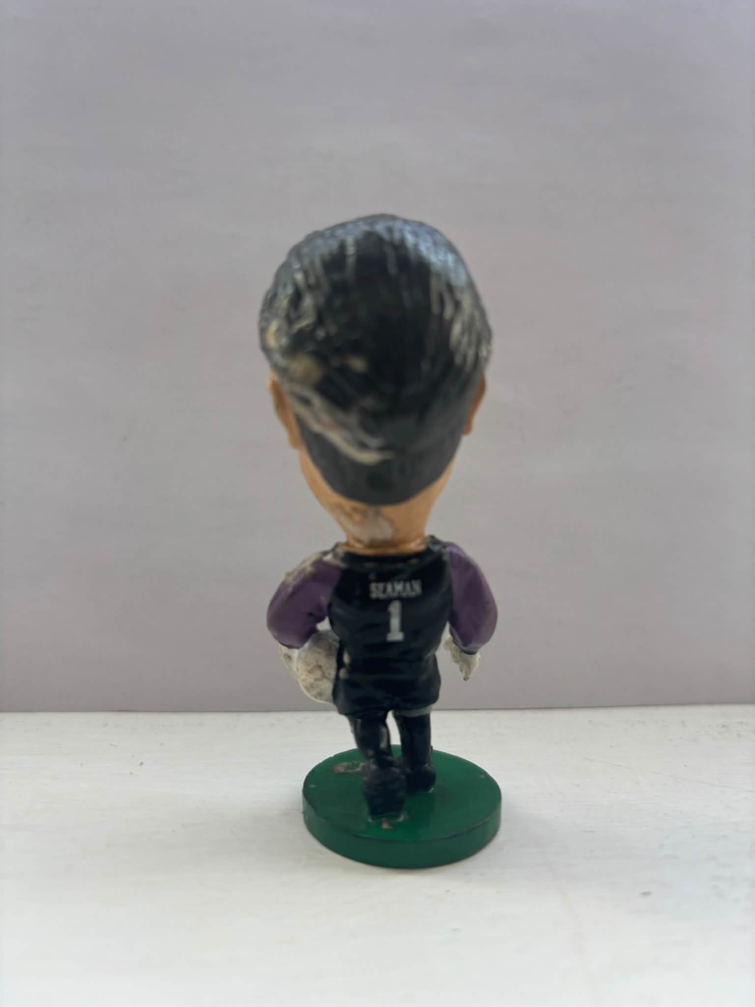 Looking for 90's Arsenal legends like Dennis Bergkamp