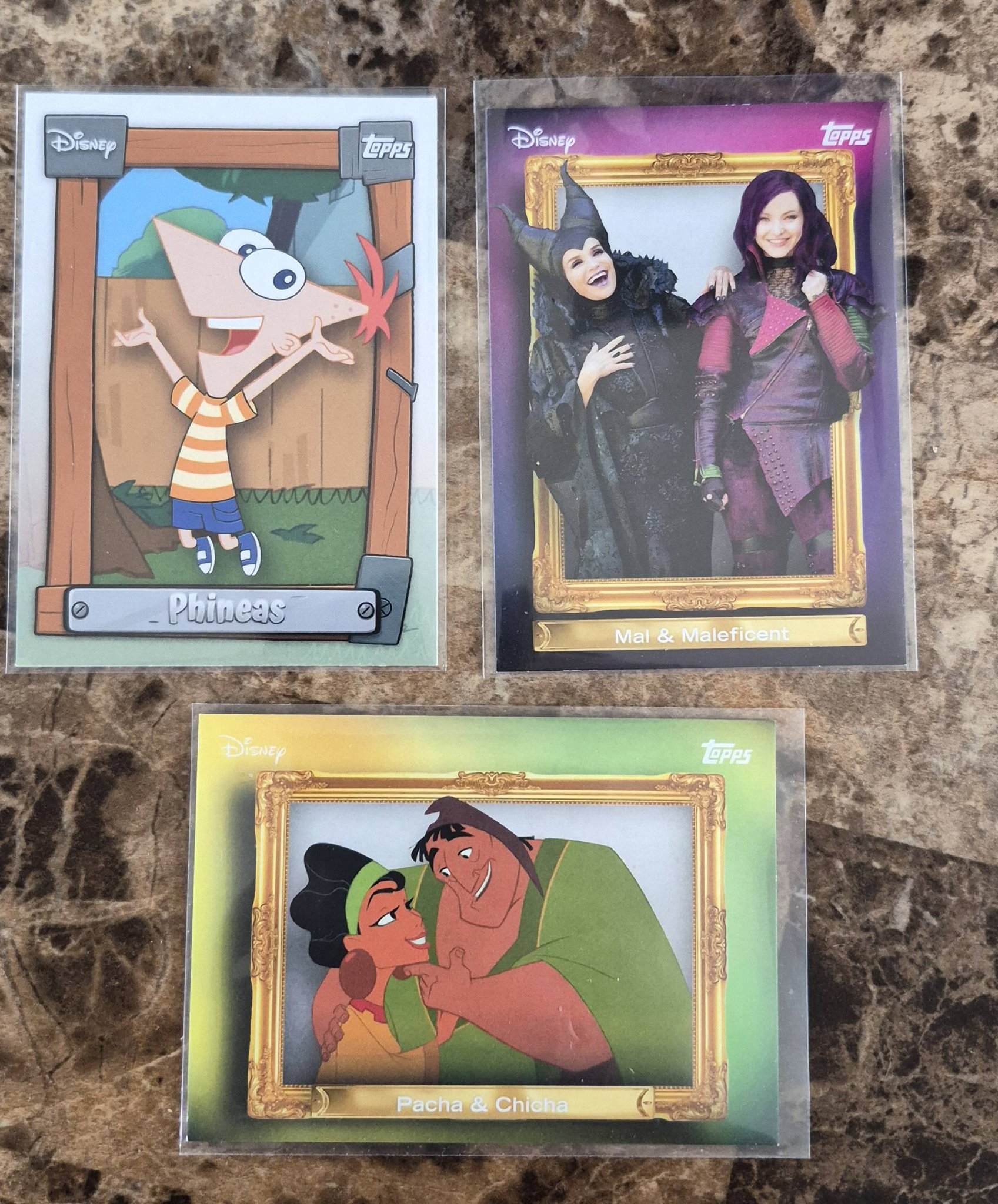 Topps Disney Neon DID NOT disappoint 😮‍💨😮‍💨 You can grab some
