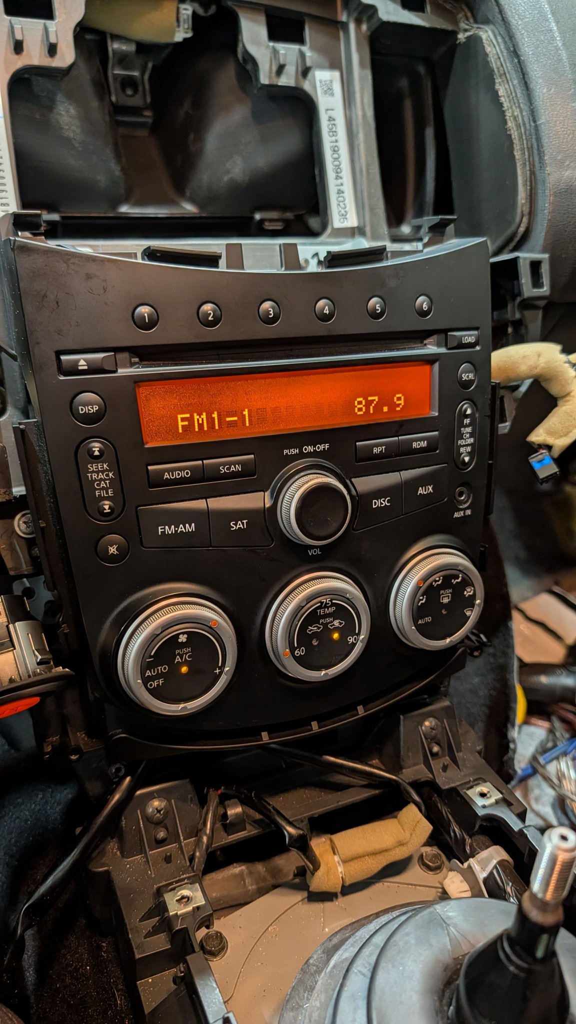 Nissan 370Z dash and console parts wanted