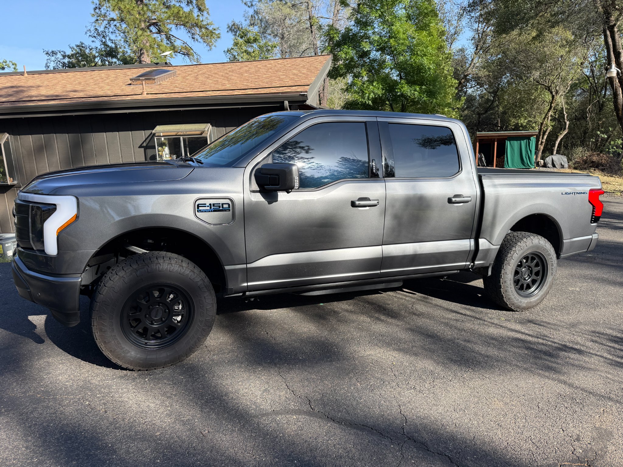 うな 🔥2025 Ford F-150 4x4 5.0 V8🔥 1 owner!✓ Clean title!✓ Low