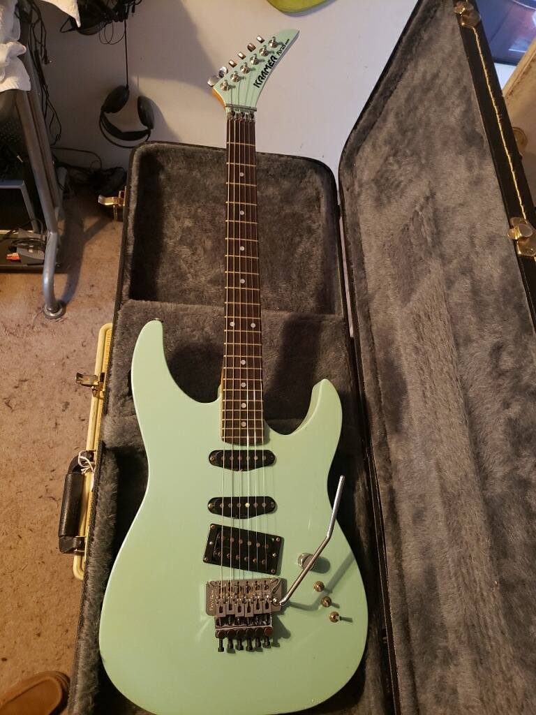 Kramer（クレーマー）エレキギター　サーフグリーン Opinion on sea foam surf green Kramer guitar color