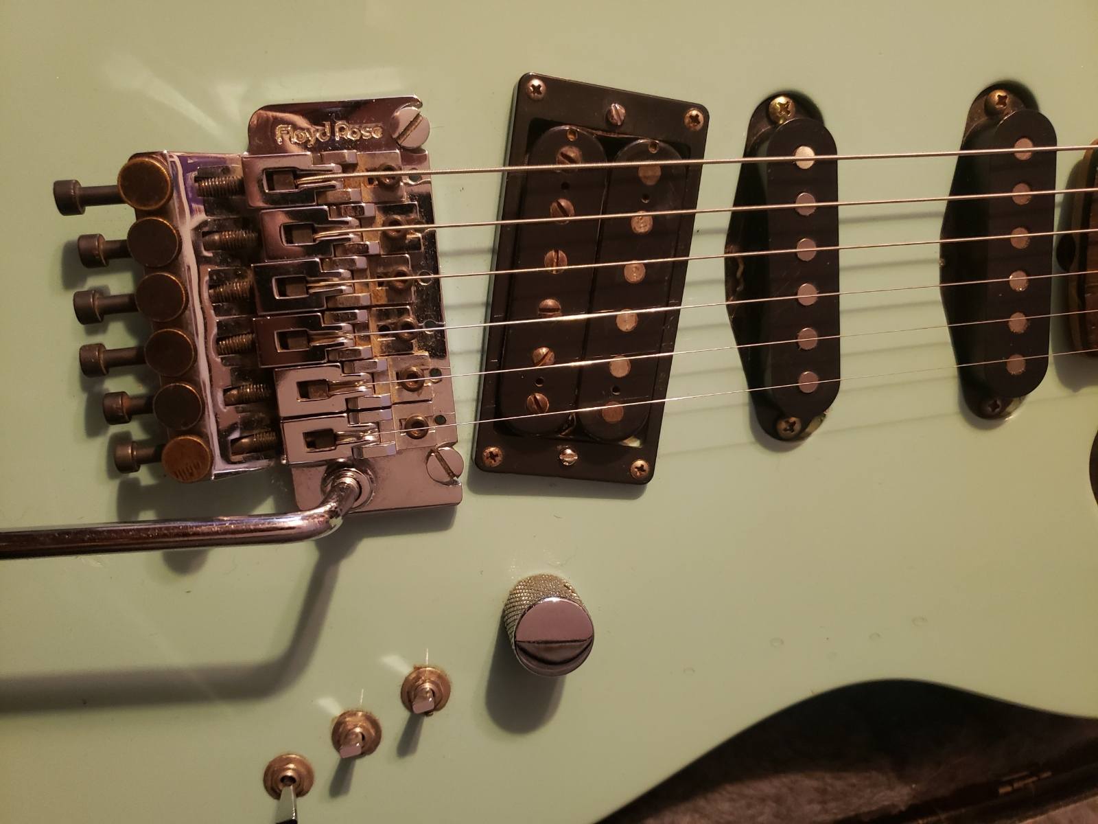 Opinion on sea foam surf green Kramer guitar color