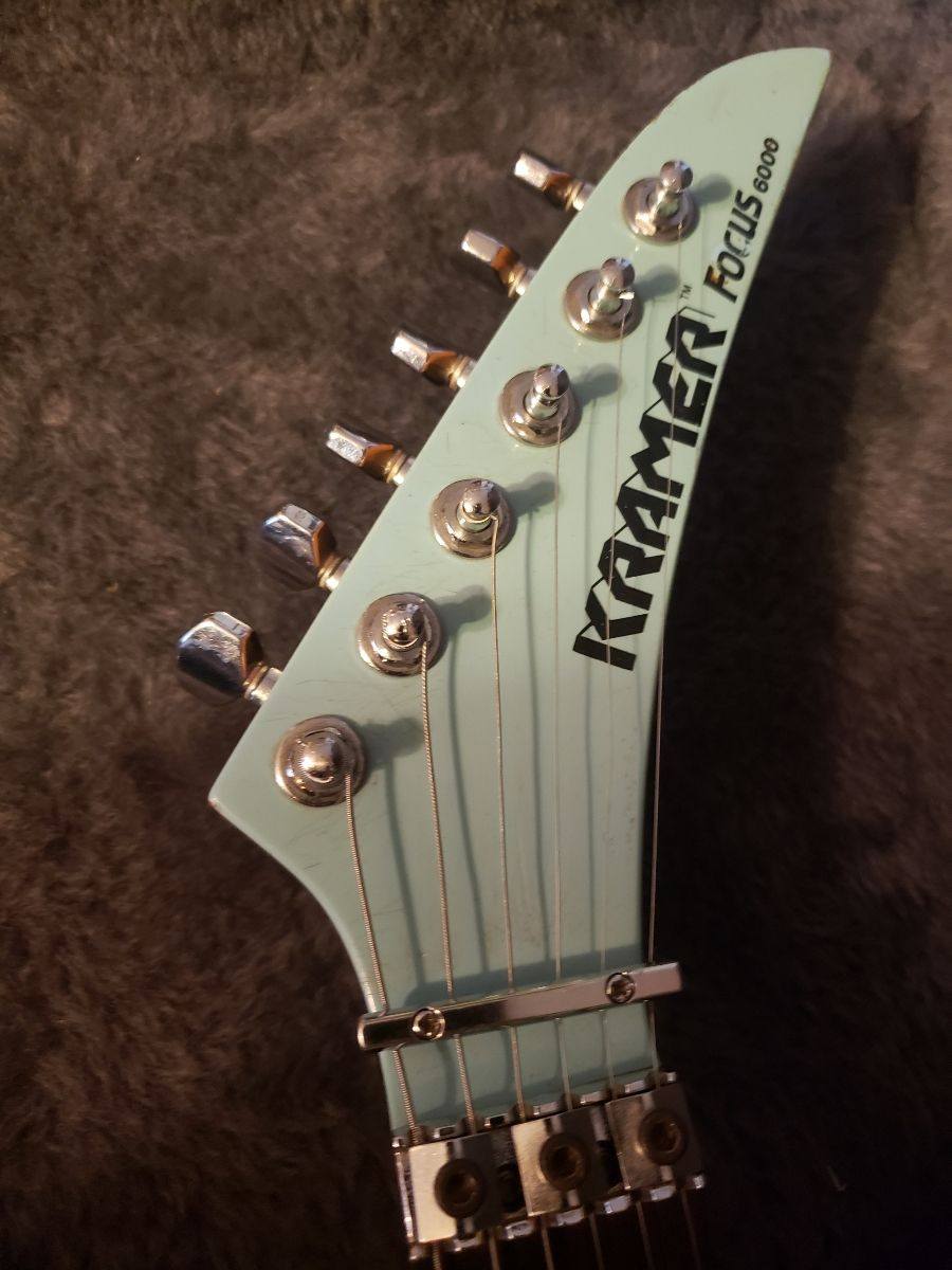 Kramer（クレーマー）エレキギター　サーフグリーン Opinion on sea foam surf green Kramer guitar color