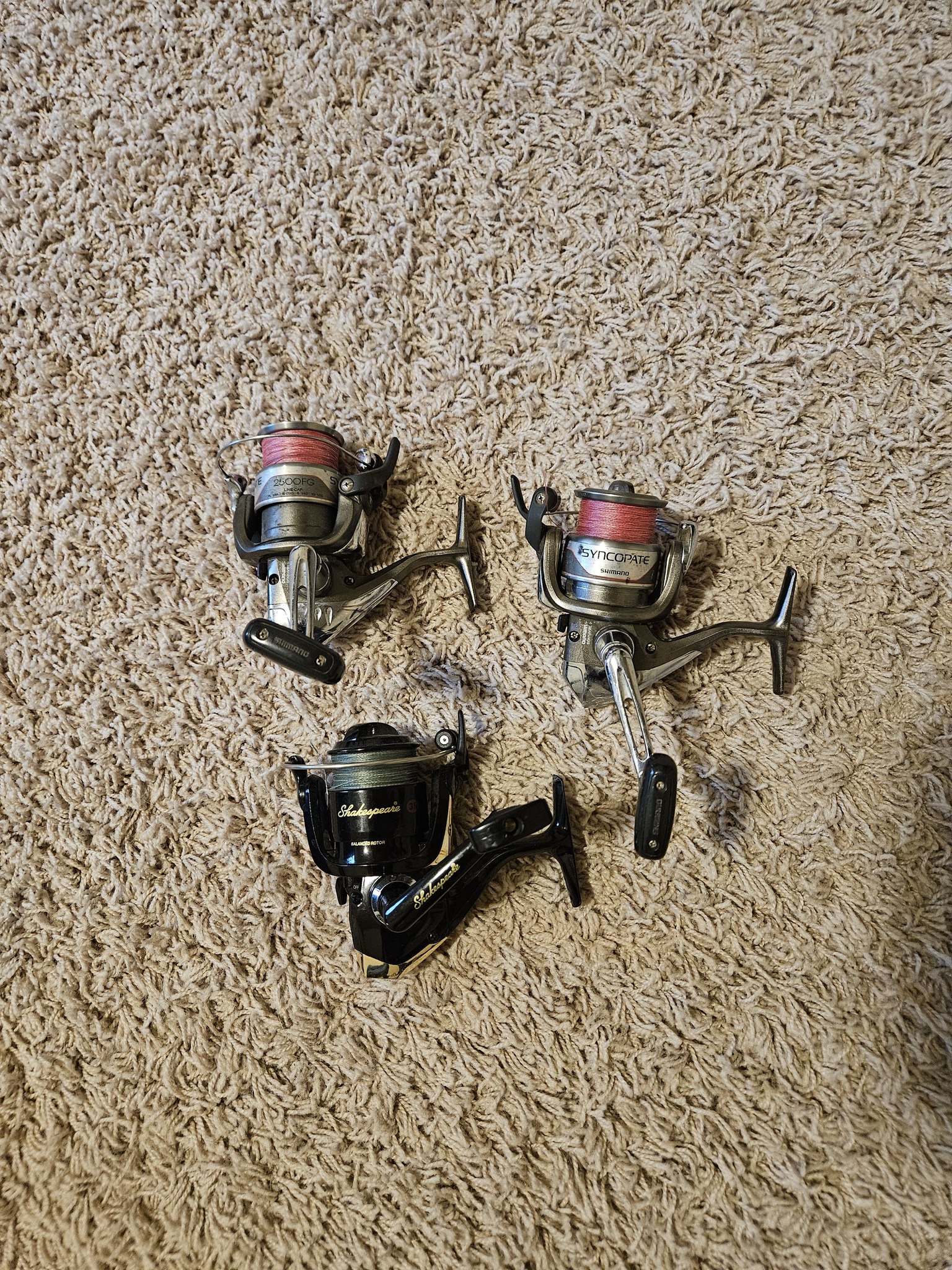 3000 or 4000 reel for surf fishing Ocean Master Spinning – Heavy-Duty, Smooth & Saltwater Ready DAIWA CROSSFIRE LT 2026 KastKing Centron Spinning Reel Series_Ambassadeur Factory Tuned Red Colour:Purple