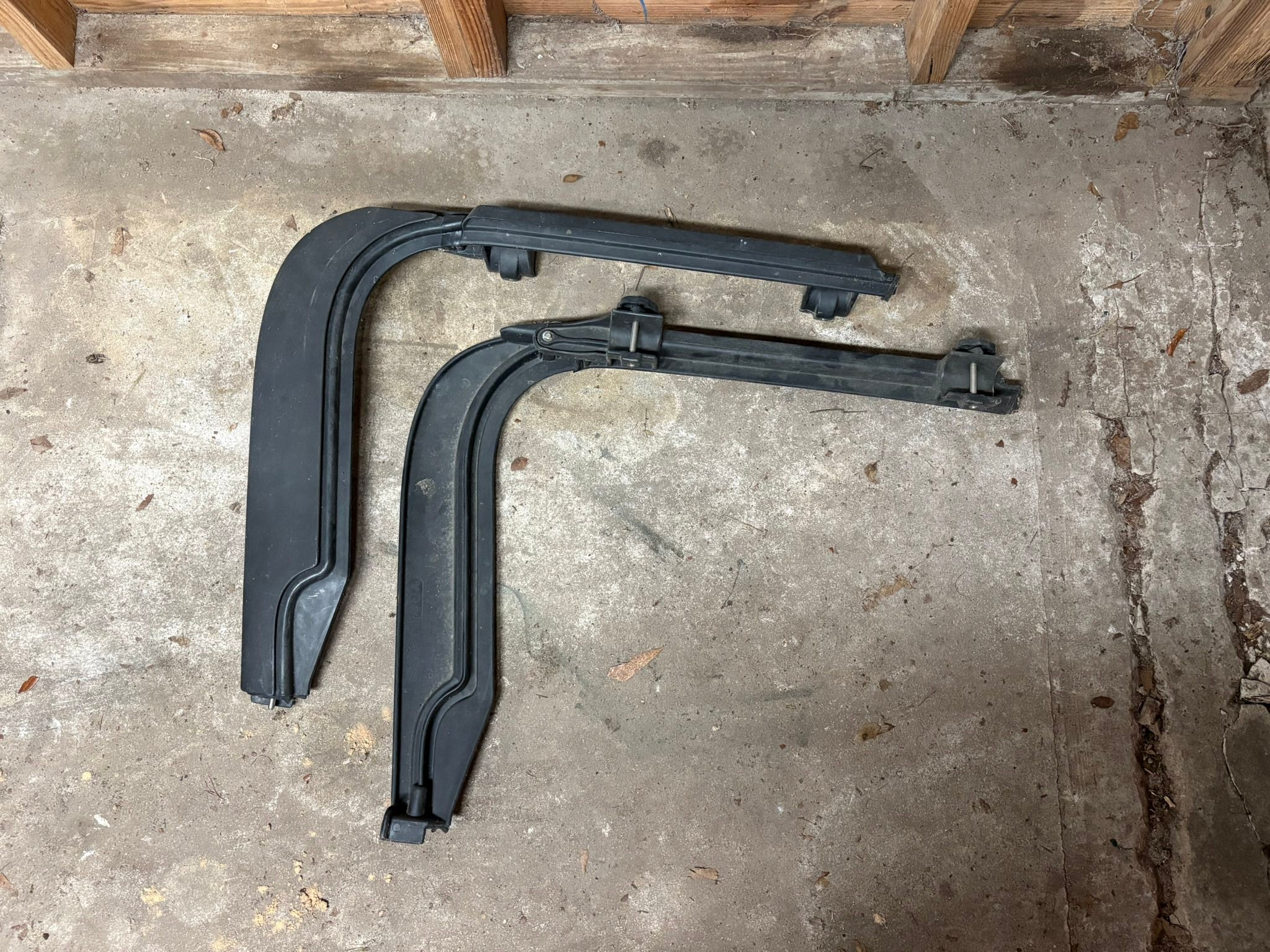 I have these hard door adapters. YJ? TJ? What do I have here folks?