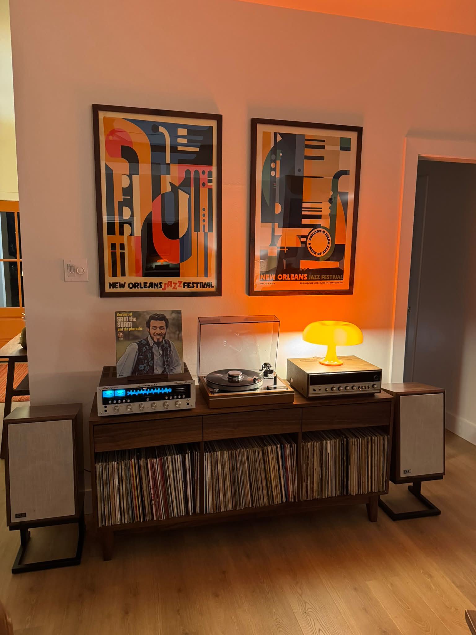 Thorens TD 125 MK II and Marantz 2245 with Klipsch KG4