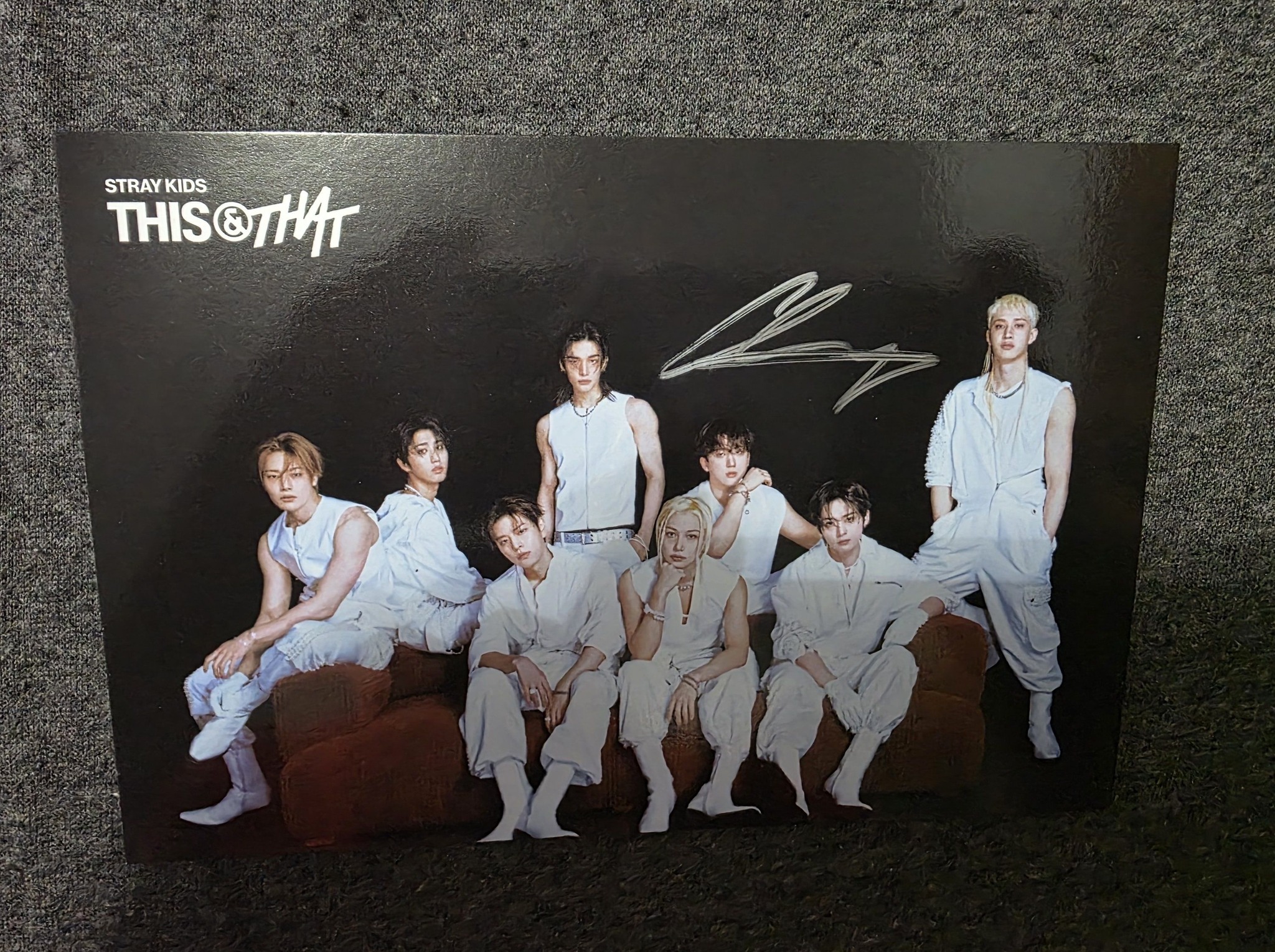 STRAY KIDS trading cards for Lee Know