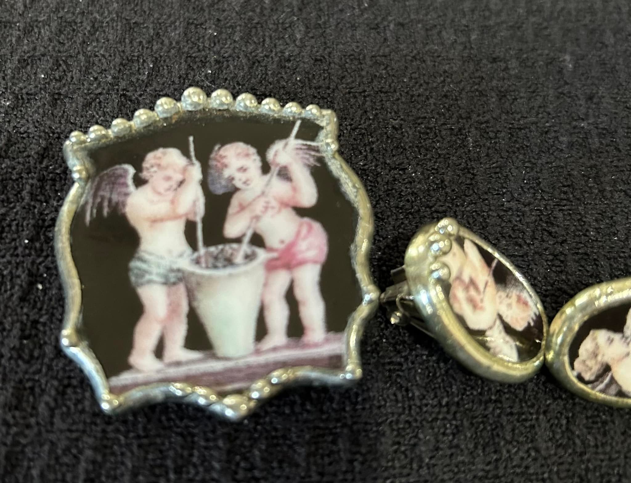 Vintage Broach Pin & Matching Necklace Pendant. Both pieces for 25  display picture 1