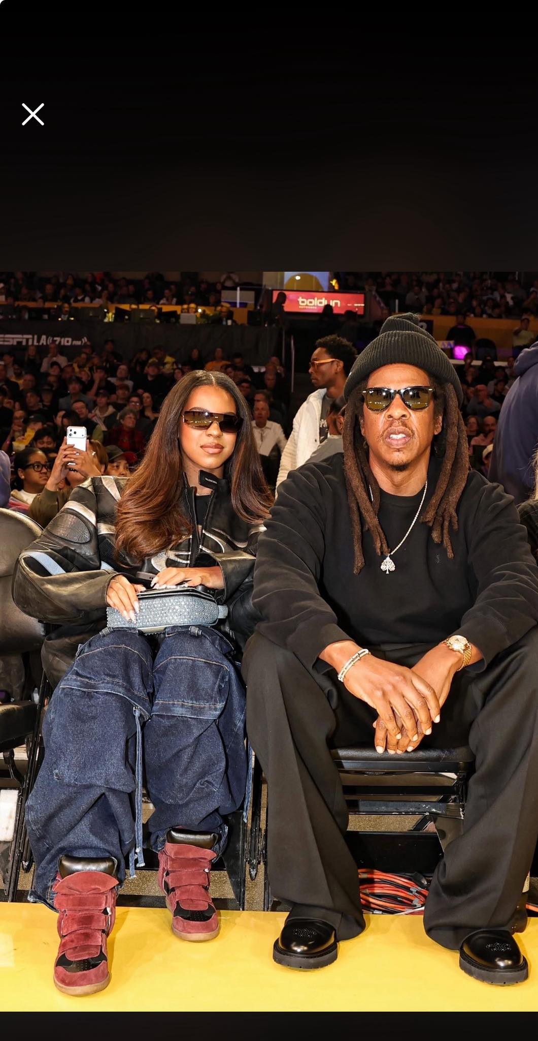 Jay-Z and Blue Ivy at Lakers game