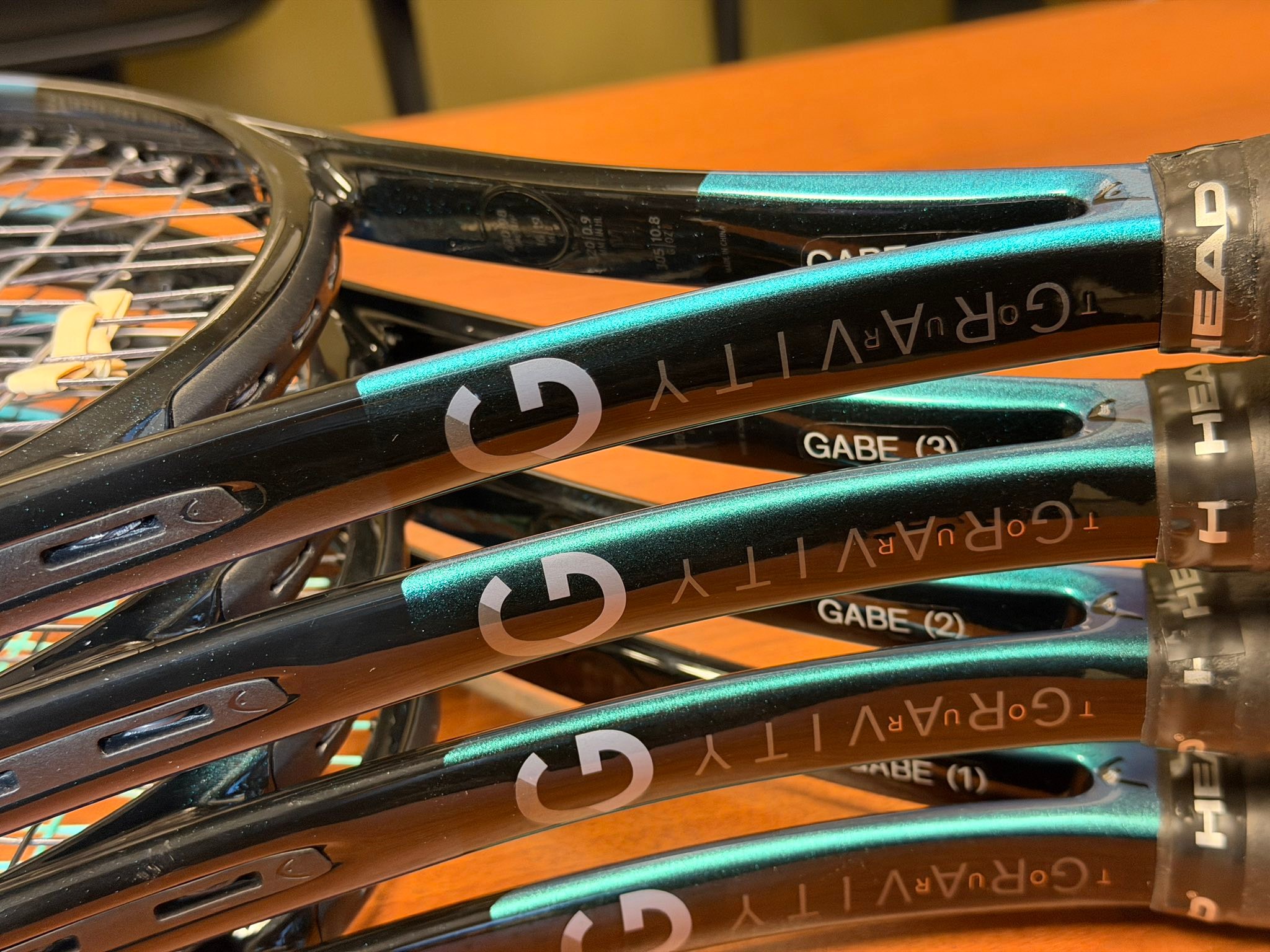 ※最終値下げ【美品ペア】HEAD GRAVITY TOUR 98 2本 Head Gravity Tour 98 tennis racket for sale