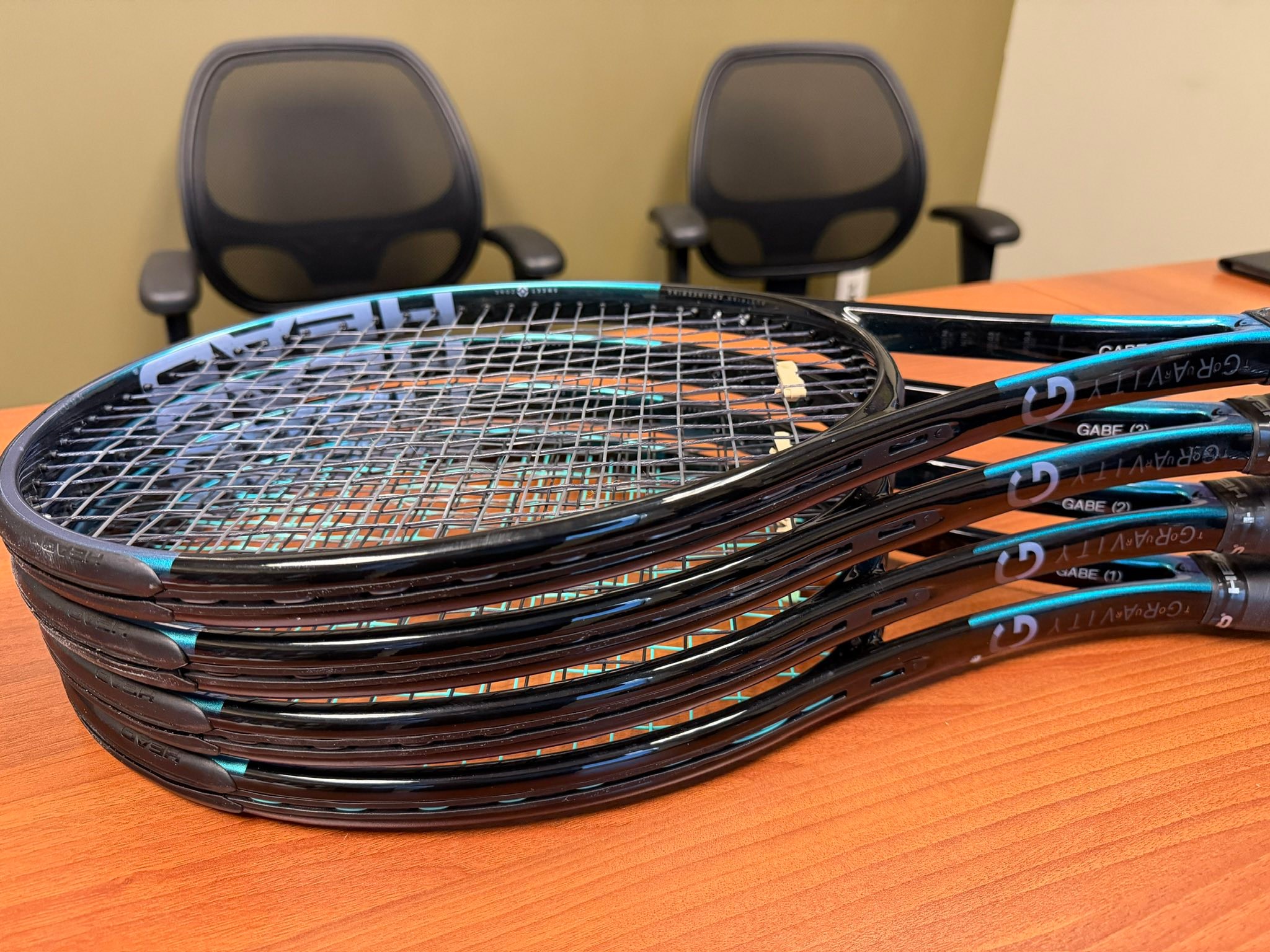 Head Gravity Tour 98 tennis racket for sale
