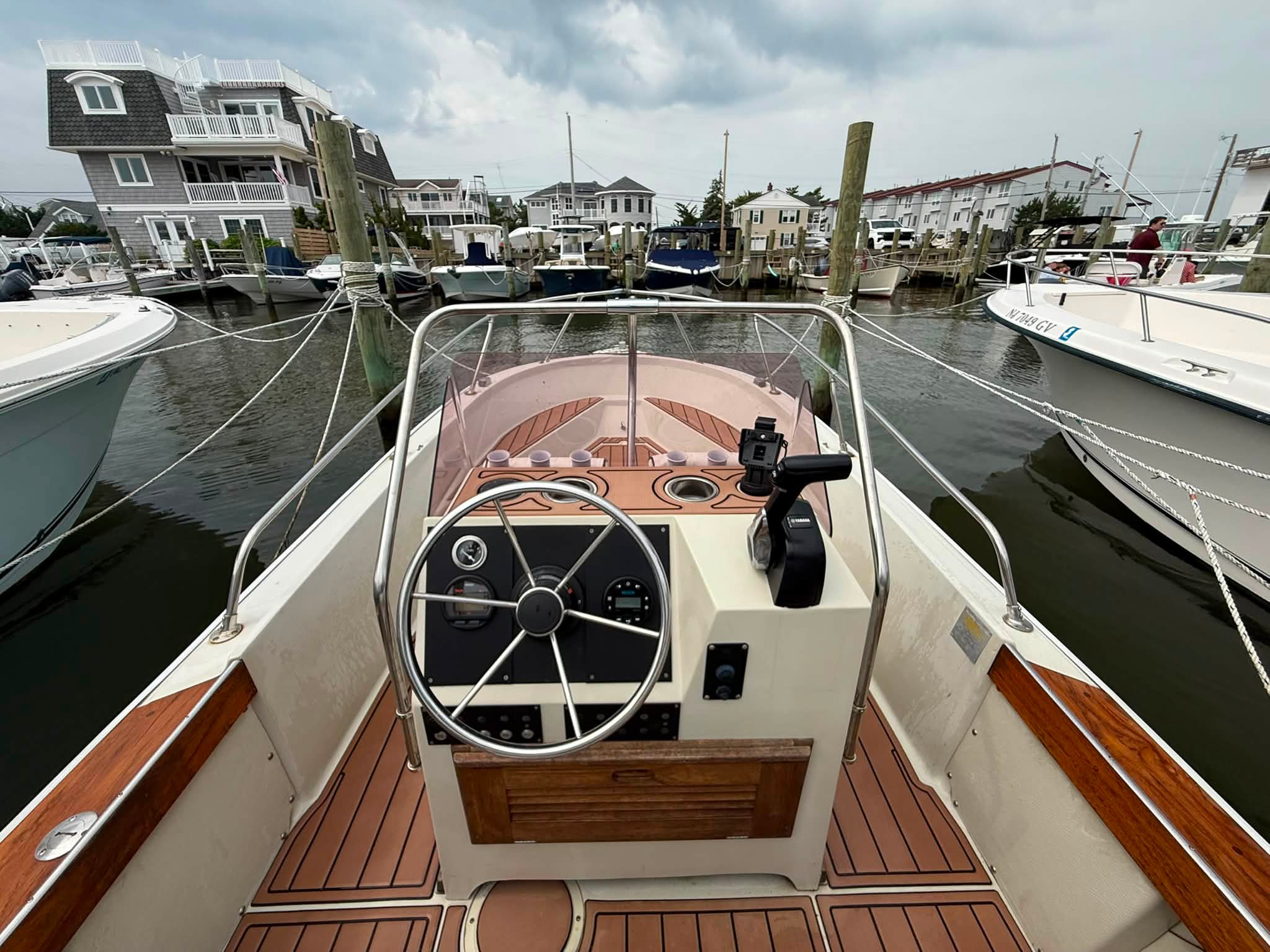 I'm going to be listing my 1986 18' outrage I was looking for your