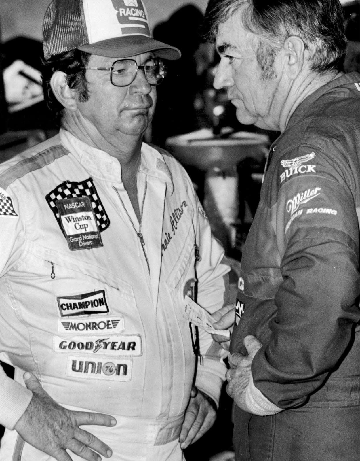 RACING MEMORY LANE 🏁With Mike Howell | Bobby and Donnie Allison talking ...