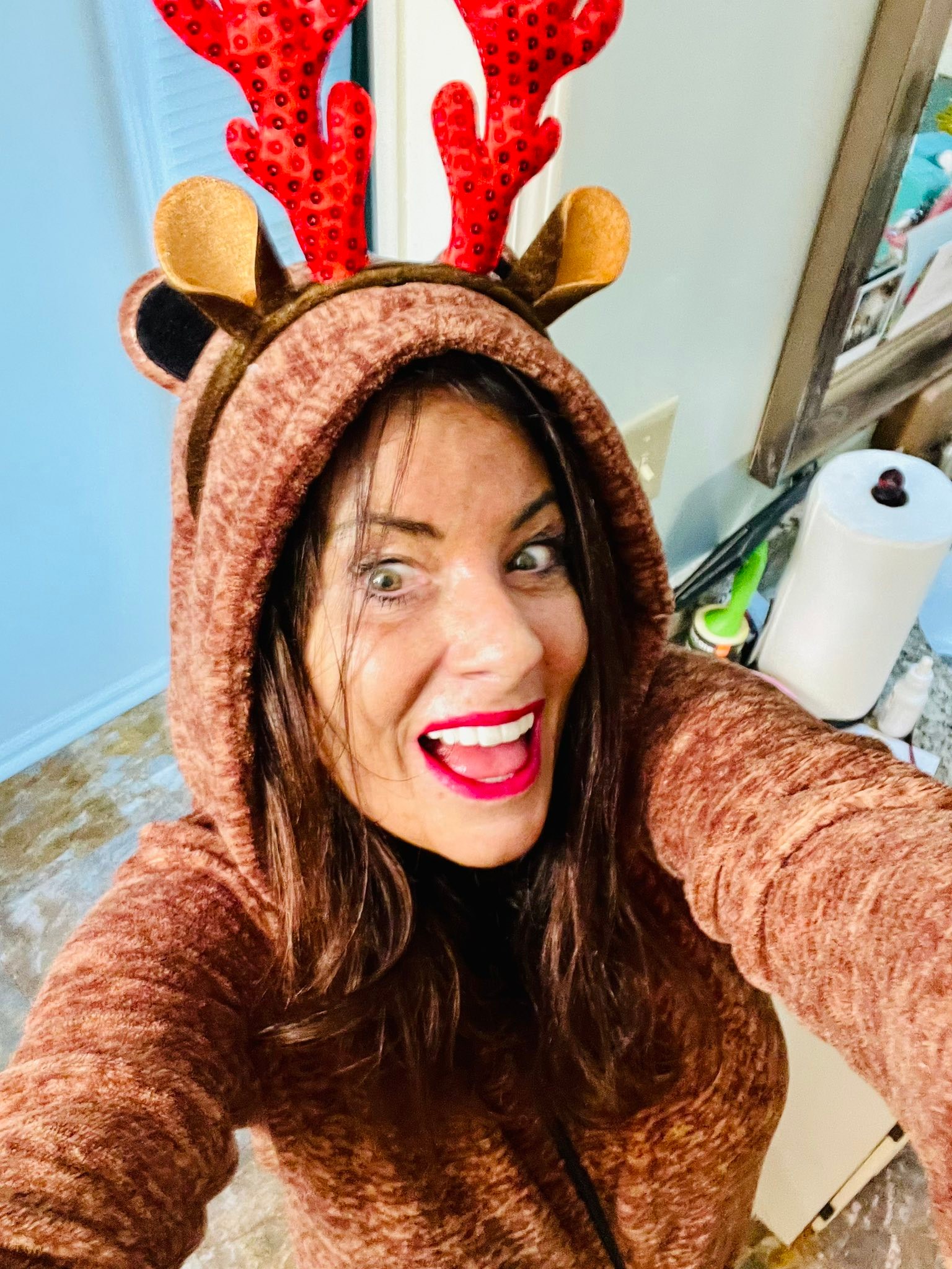 Lisa Perna - Rudolph came over for a spray tan from... | Facebook