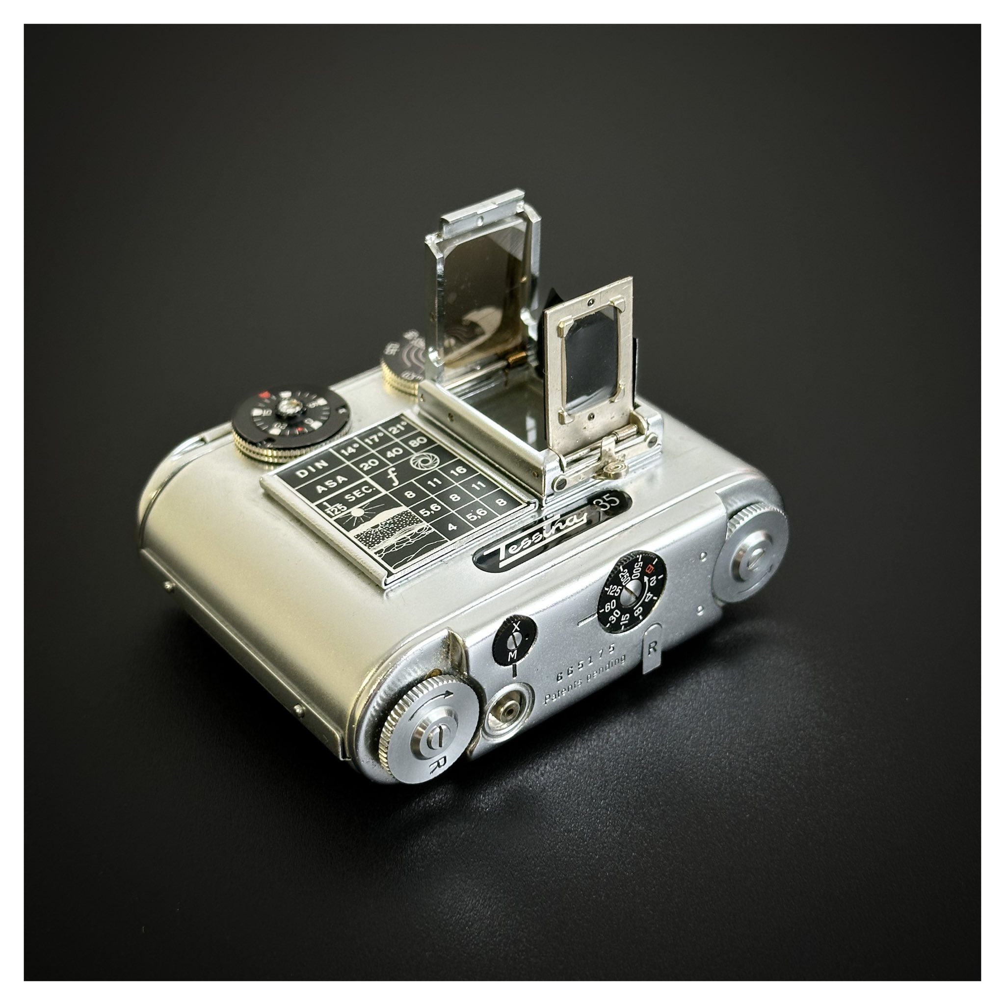 Tessina 35 spy camera auction win