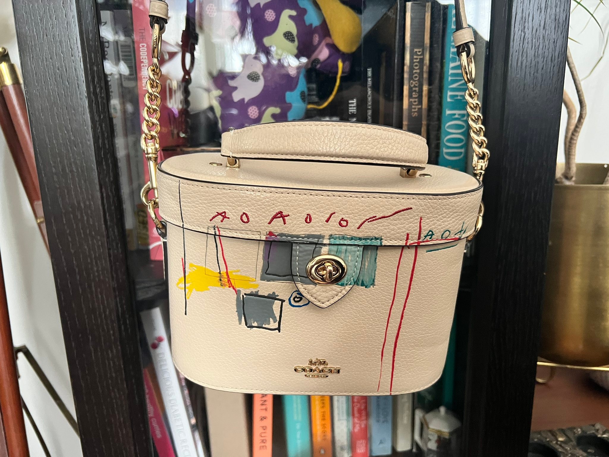 Coach Tote Bag Chain Op Art Carriage y2k - メルカリ Coach Tote Bag 