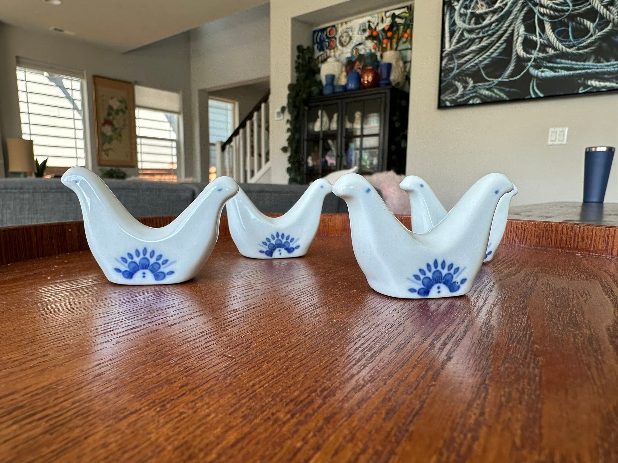 Japanese bird-inspired double bowl ceramic piece