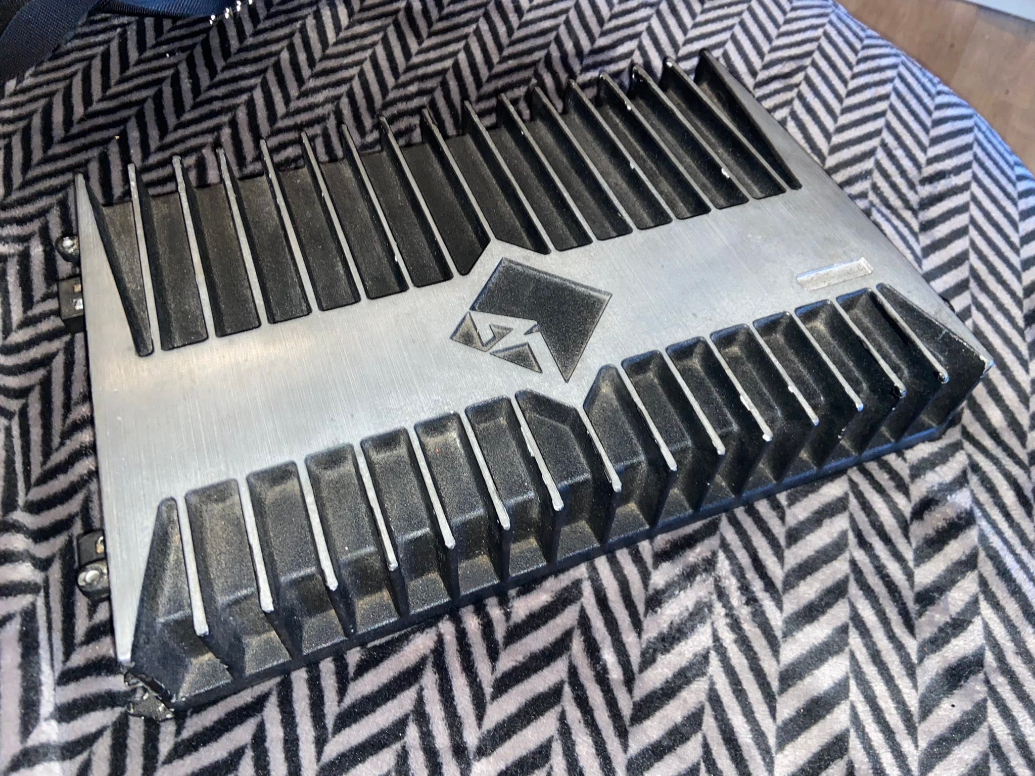 What is the info or knowledge about the amp punch 360.6?