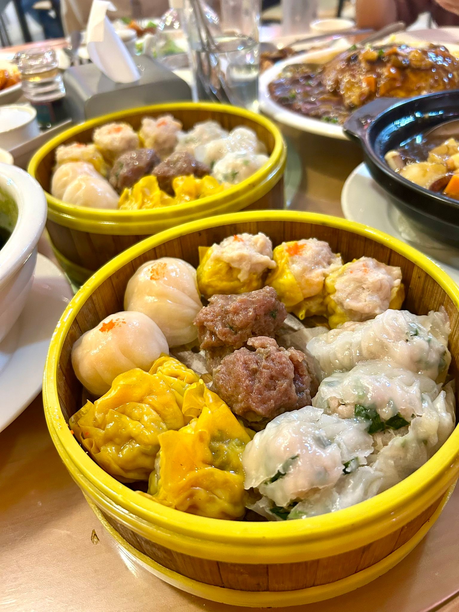 Blast your Saturday night at @empresschinabar with good food, live