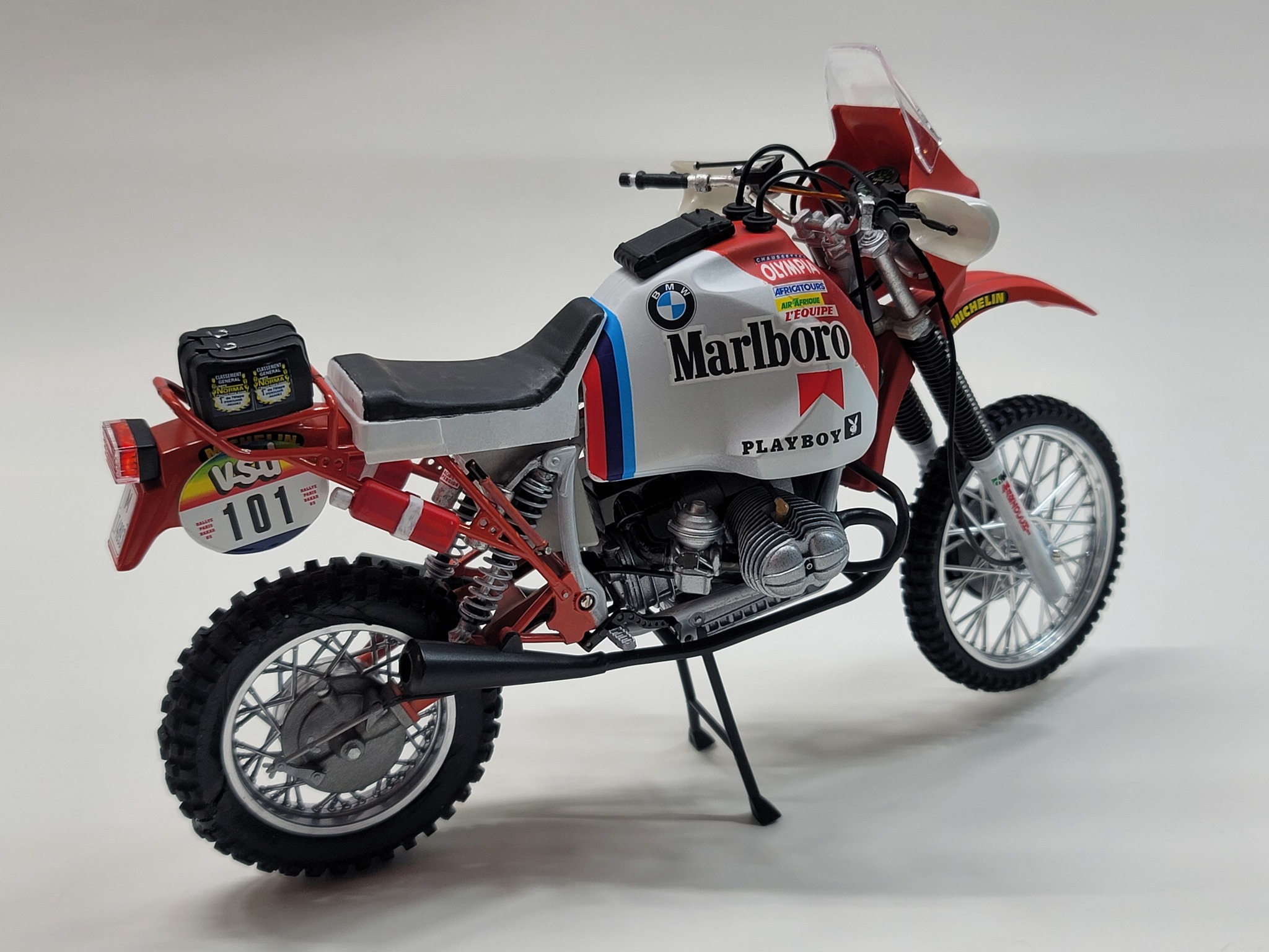 Tamiya 1/12 BMW R80 G/S Paris-Dakar rally winner