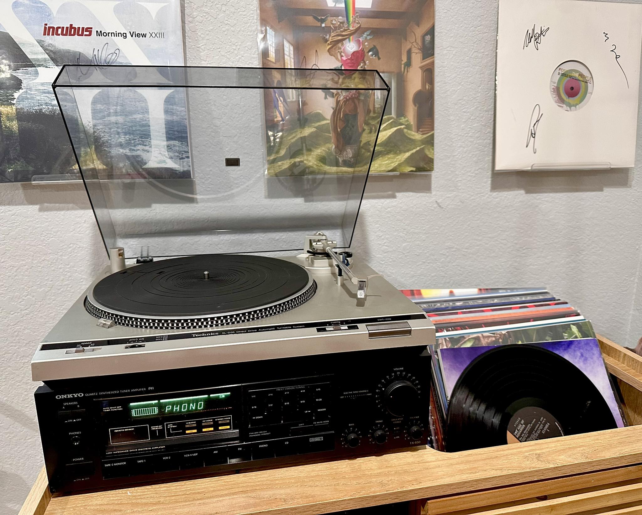 First post I'm spinning with a Technics SL-D1 direct drive