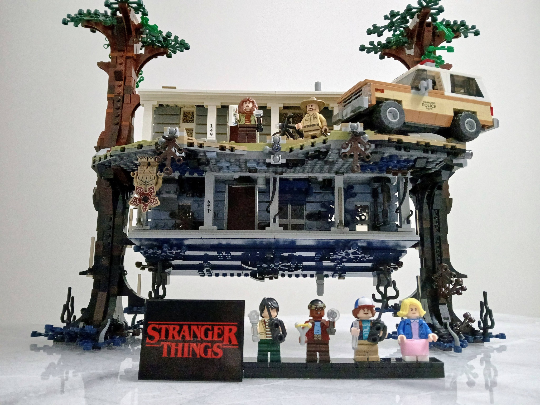 Impressive Lego set with interesting facts