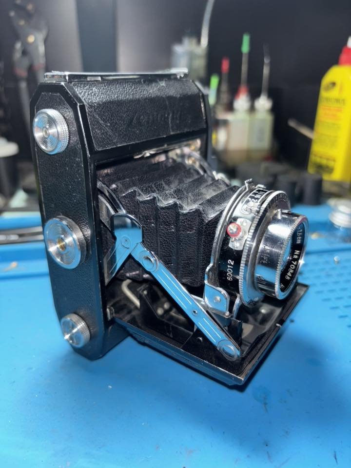 Testing Zenobia C medium format film camera
