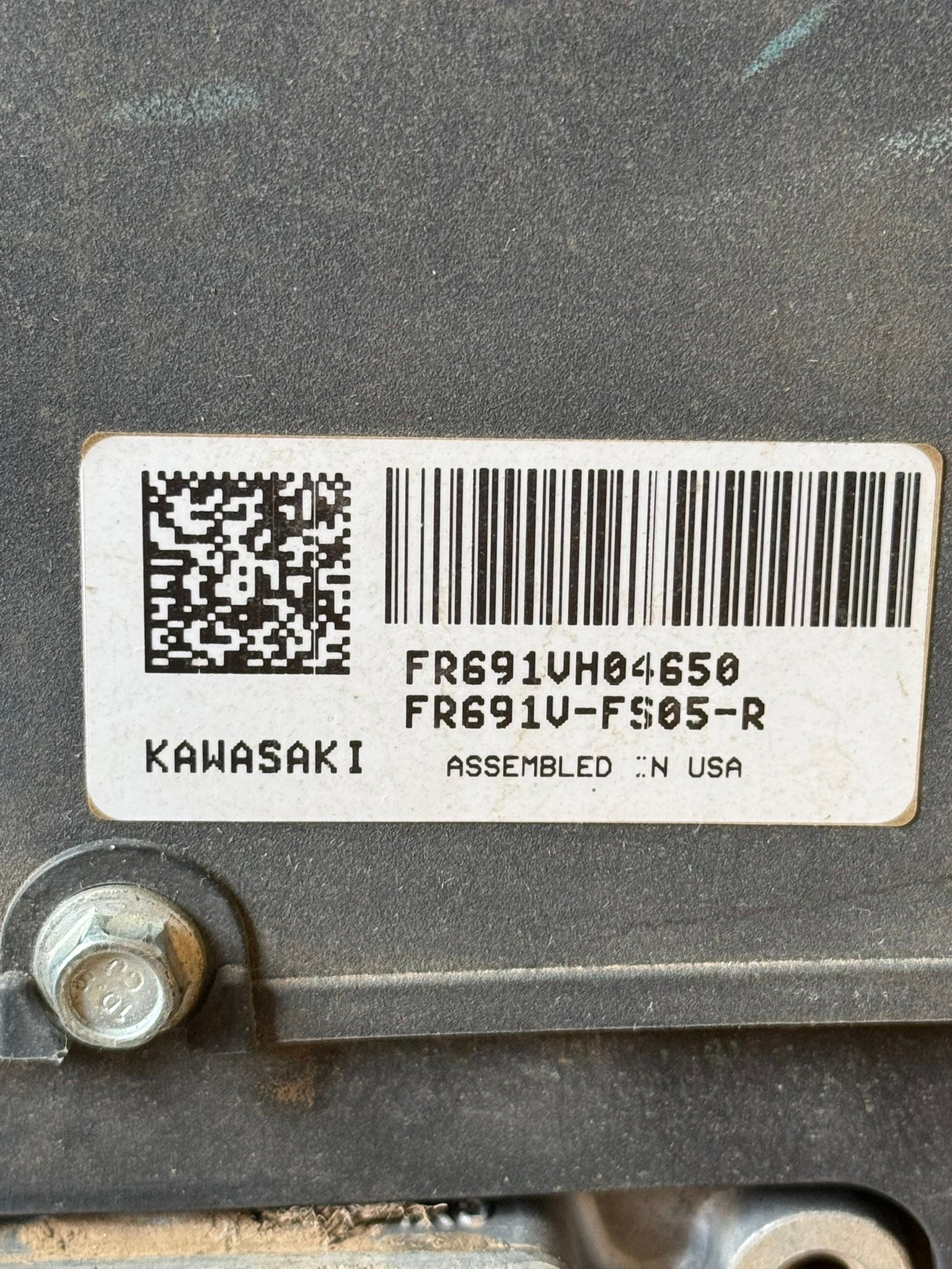 Nake Kawasaki FR691V engine blowing white smoke and using excess oil