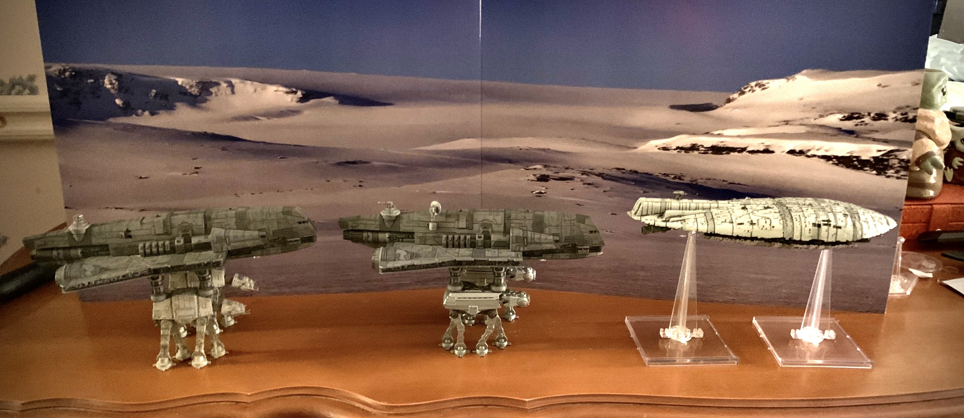 Customizing Star Wars models with Gozanti and GR-75 Rebel Transport