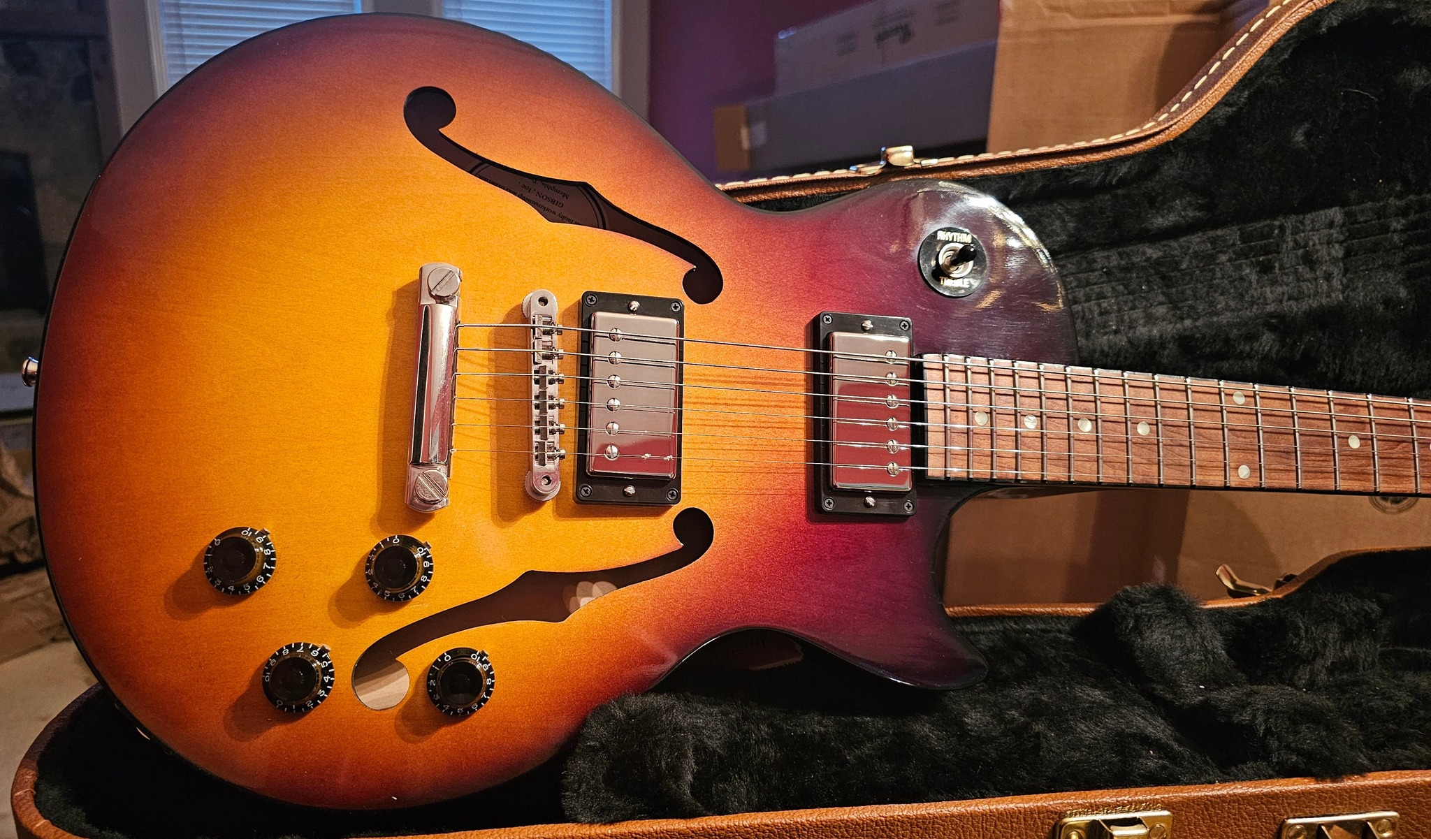 Memphis ES Les Paul Special semi-hollow guitar review