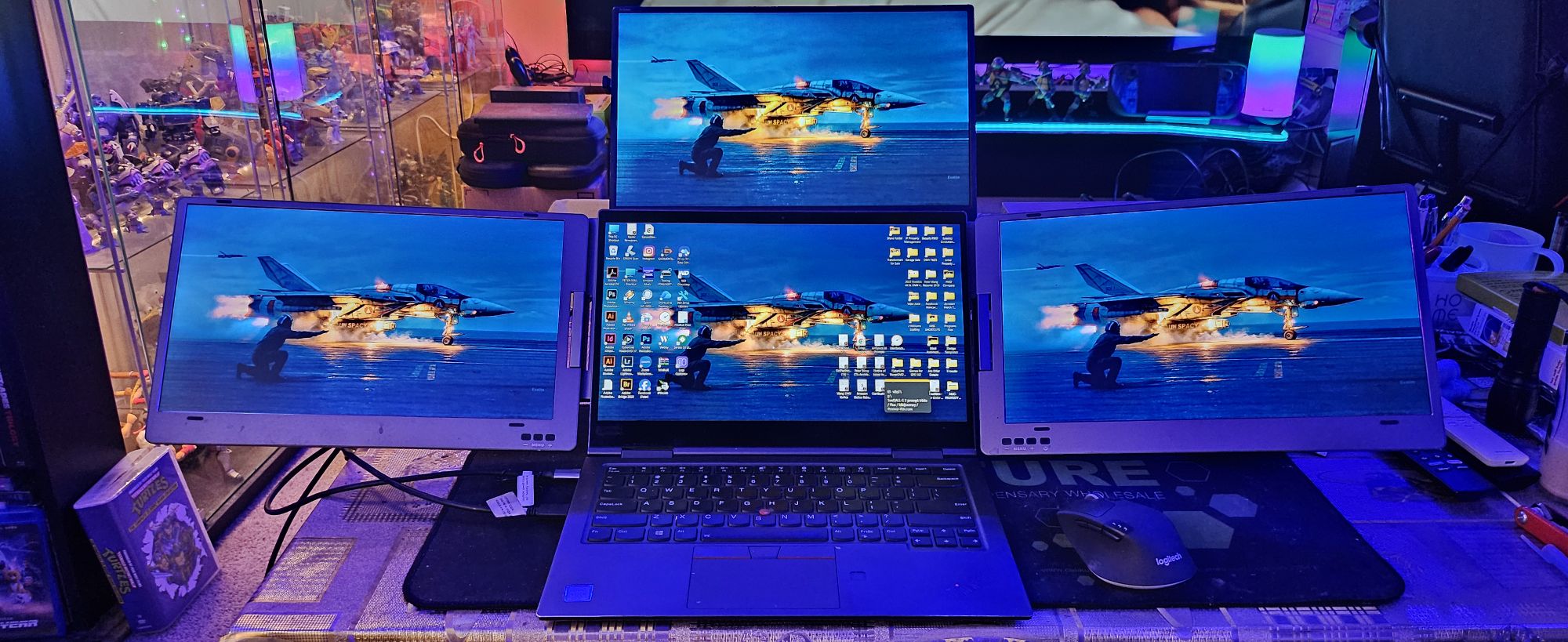 Workspace Setup Addicts (Multilingual) | I think 4 monitors is the ...