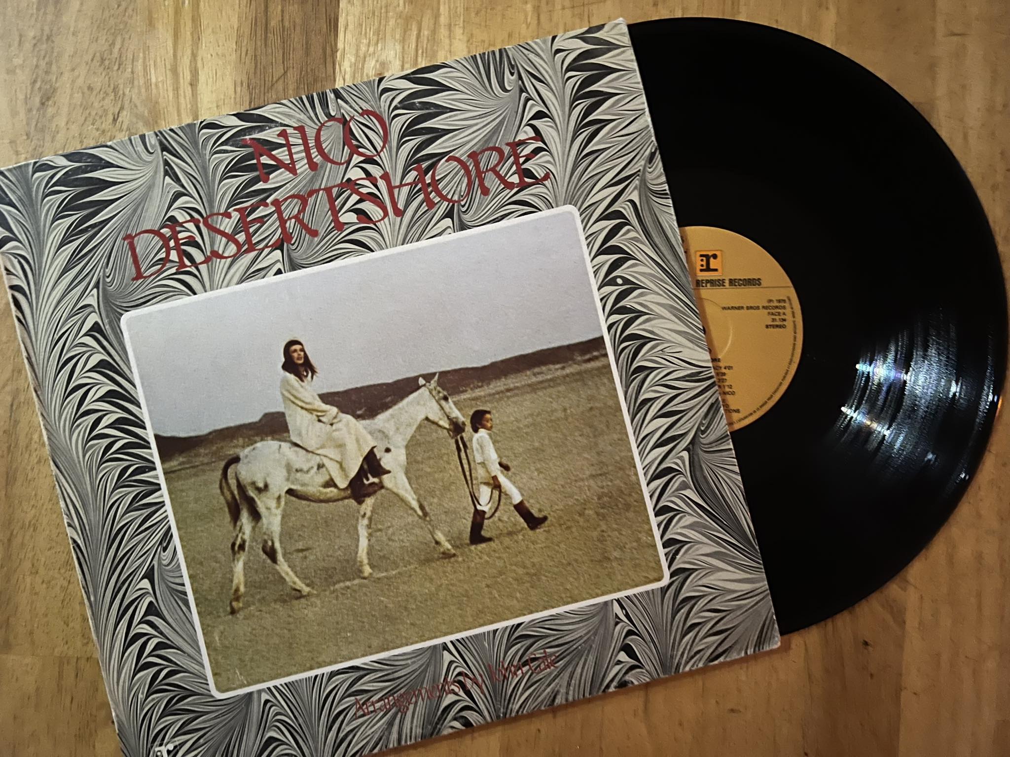 NICO - DESERT SHORE (1970) https://youtube.com/playlist?list 