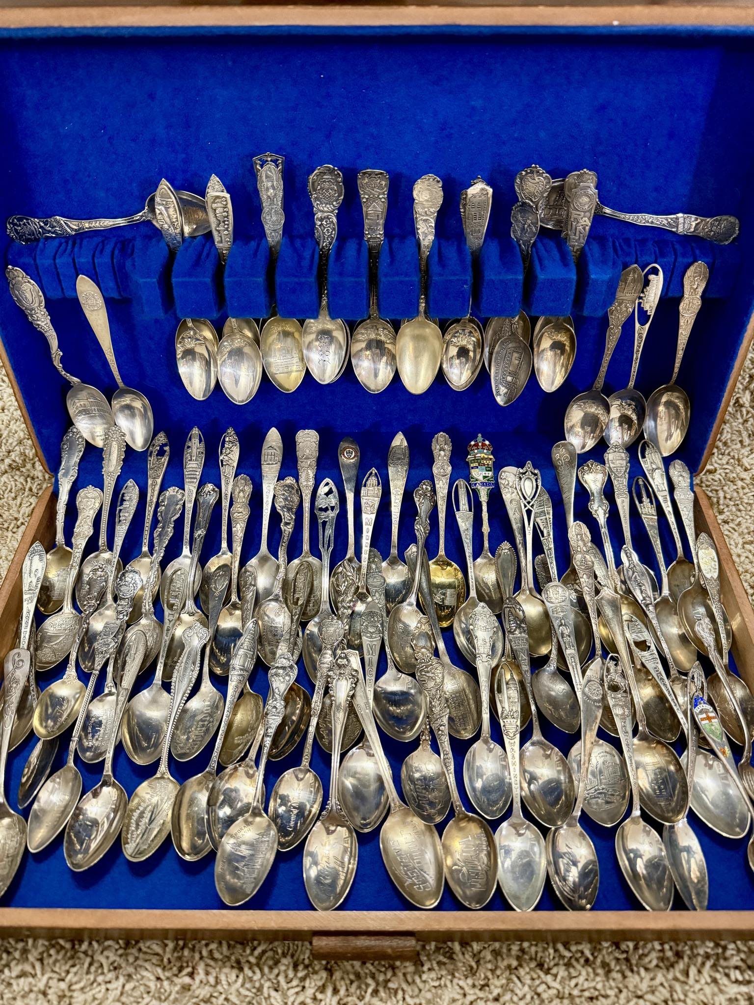 A Bouquet of Spoons: I wouldn't want to dust it… but isn't this a