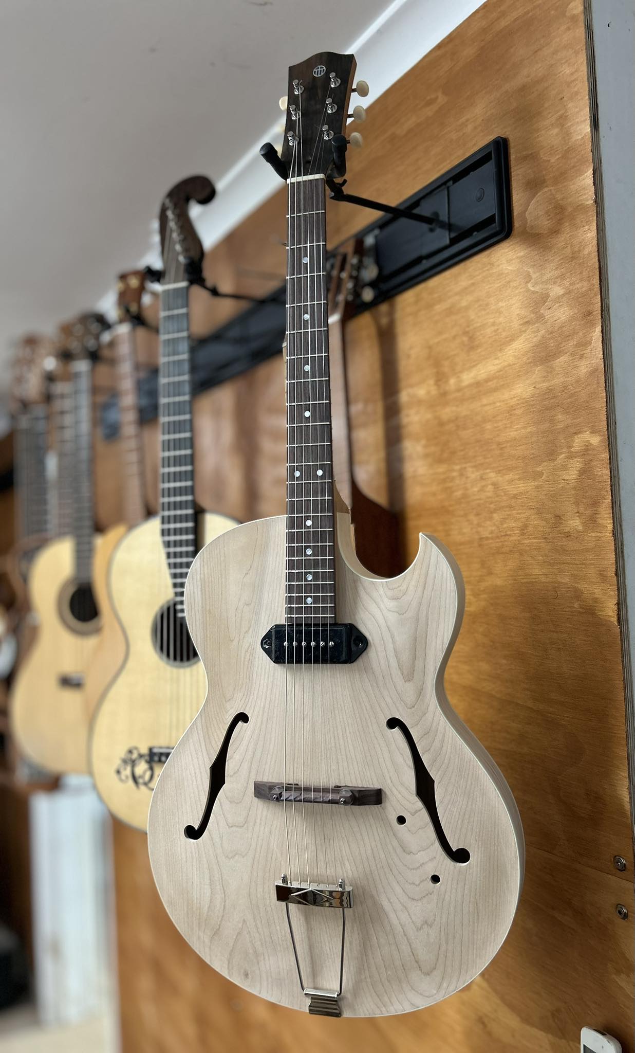 Building a 1962 Gibson ES-125 TC guitar