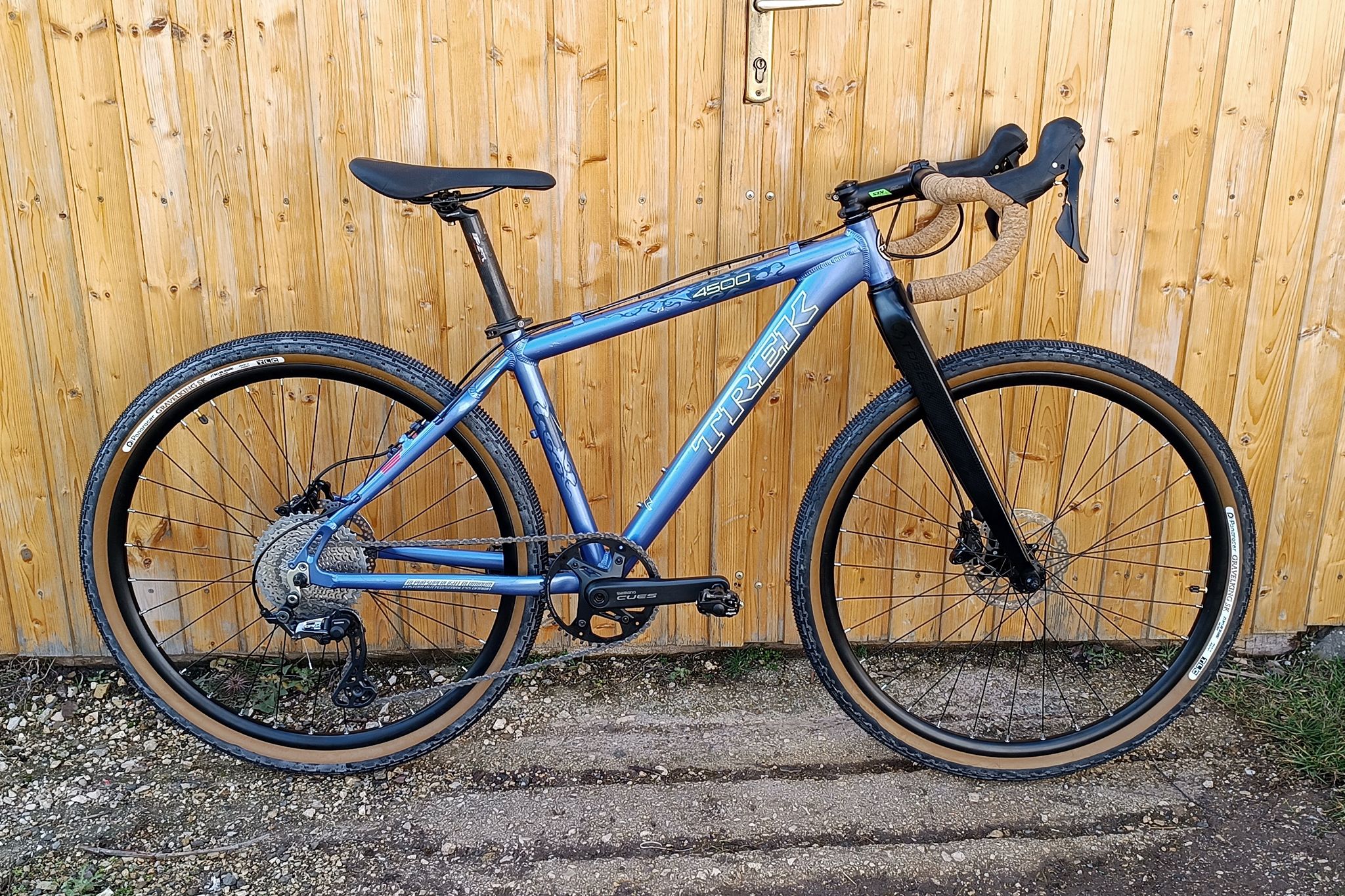 Trek 4500 gravel bike build with GRX 1x11 and Panaracer tyres
