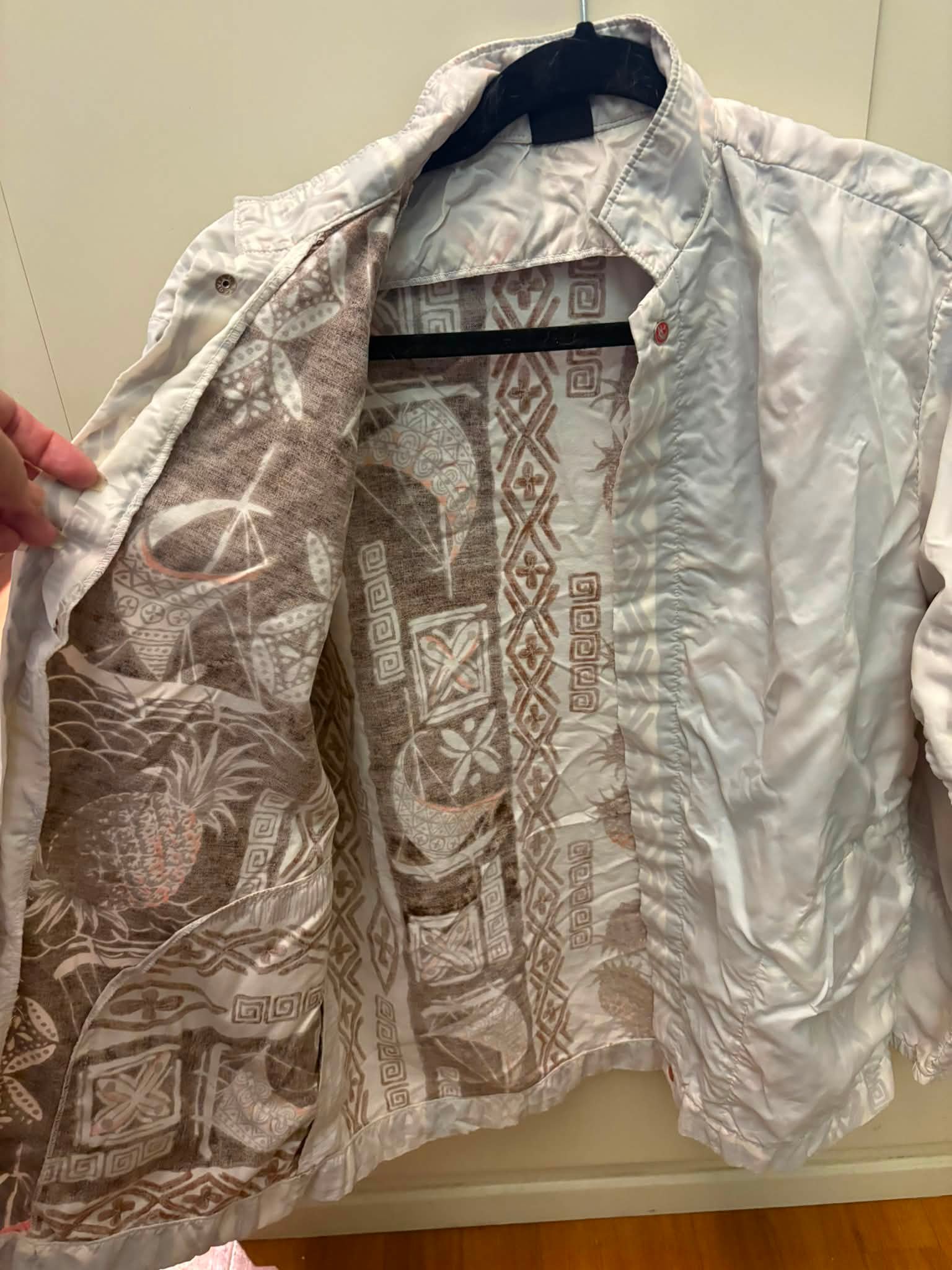 I received my vintage 40s/50s Bing Crosby Aloha shirt today