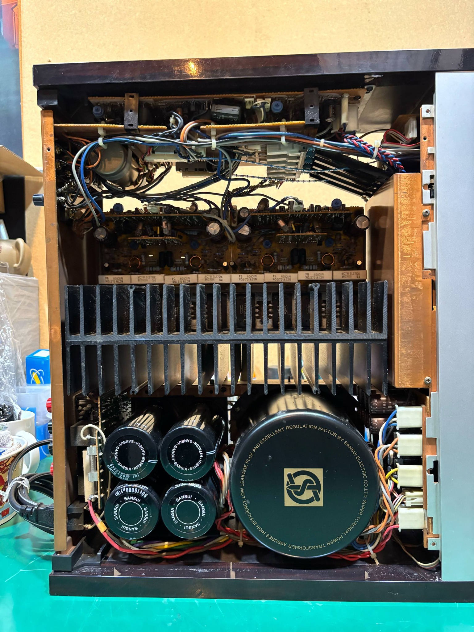Sansui AU-D907 amplifier review with Harbeth speakers