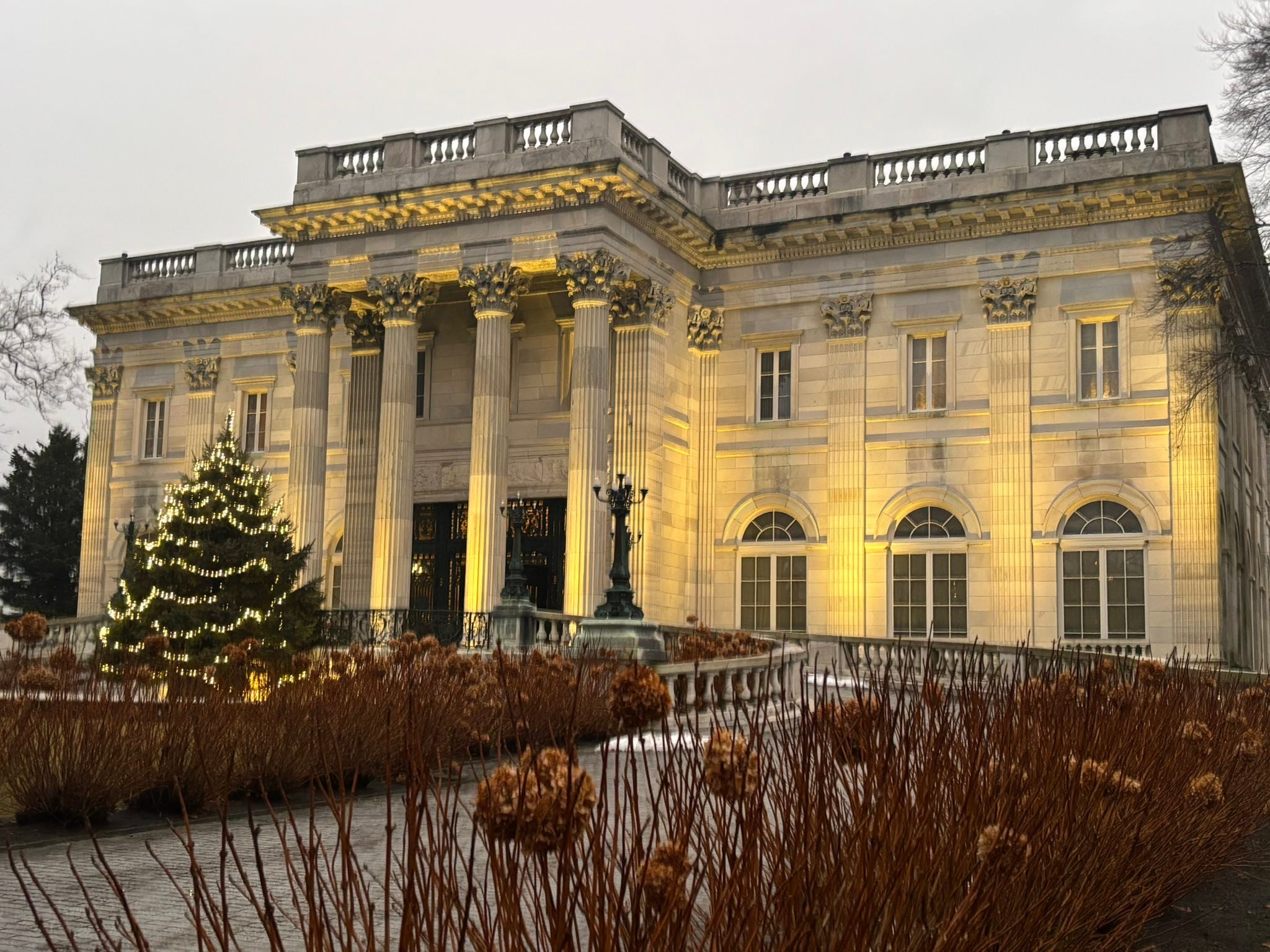 Mansions of the Gilded Age | Building The Breakers. | Facebook