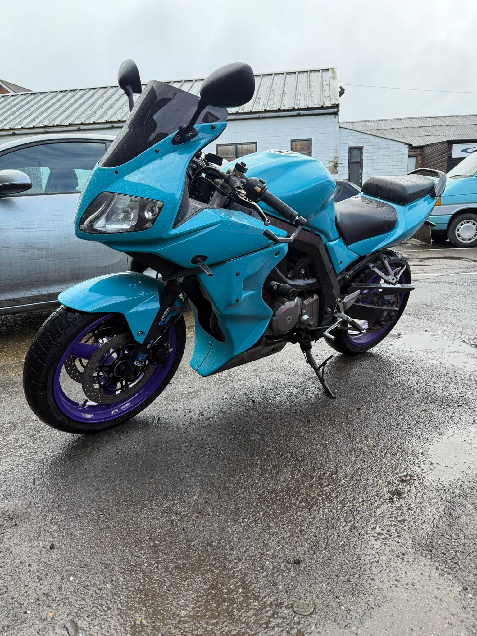 For sale, SV 650 just been repainted in Miami blue wheels been